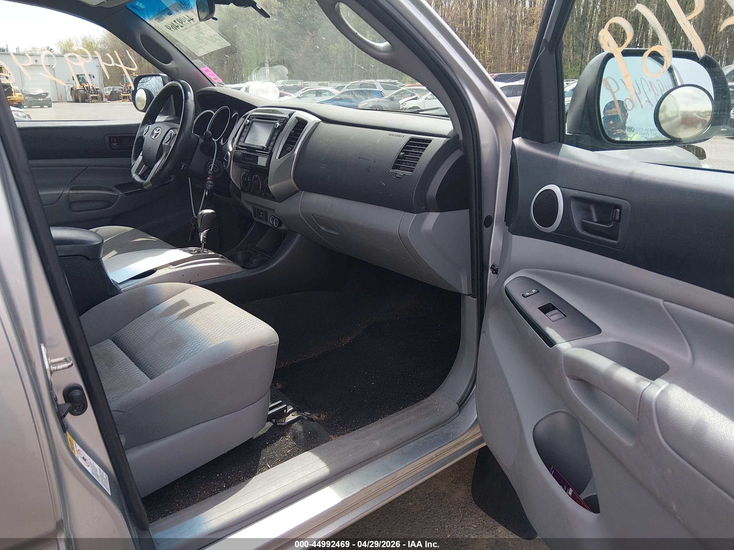TOYOTA TACOMA image 5