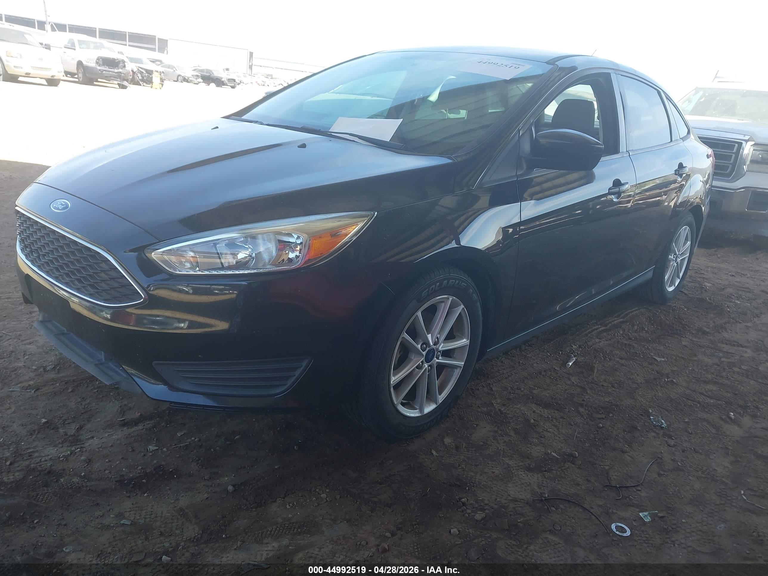 FORD FOCUS image 2
