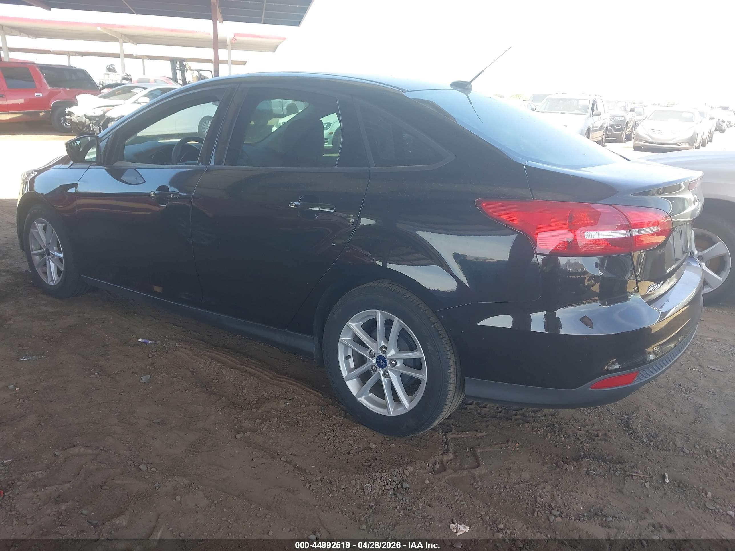 FORD FOCUS image 3