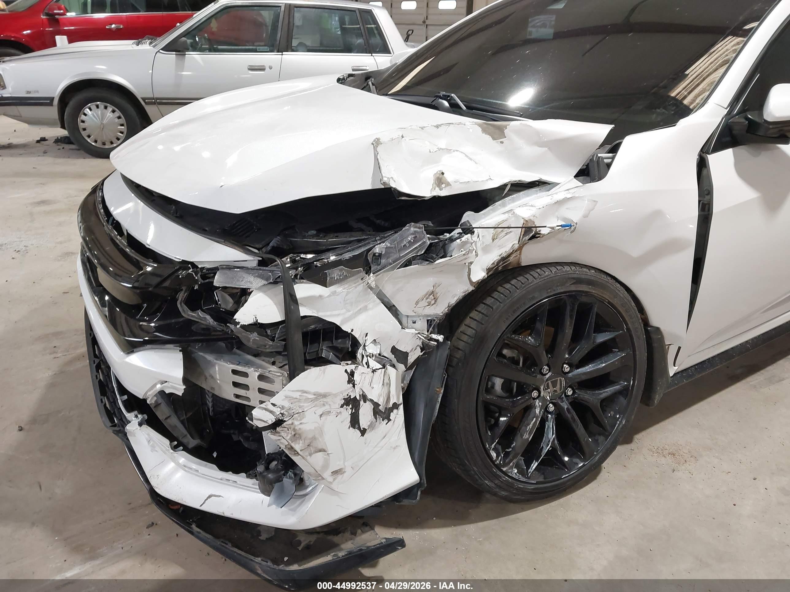 HONDA CIVIC image 6