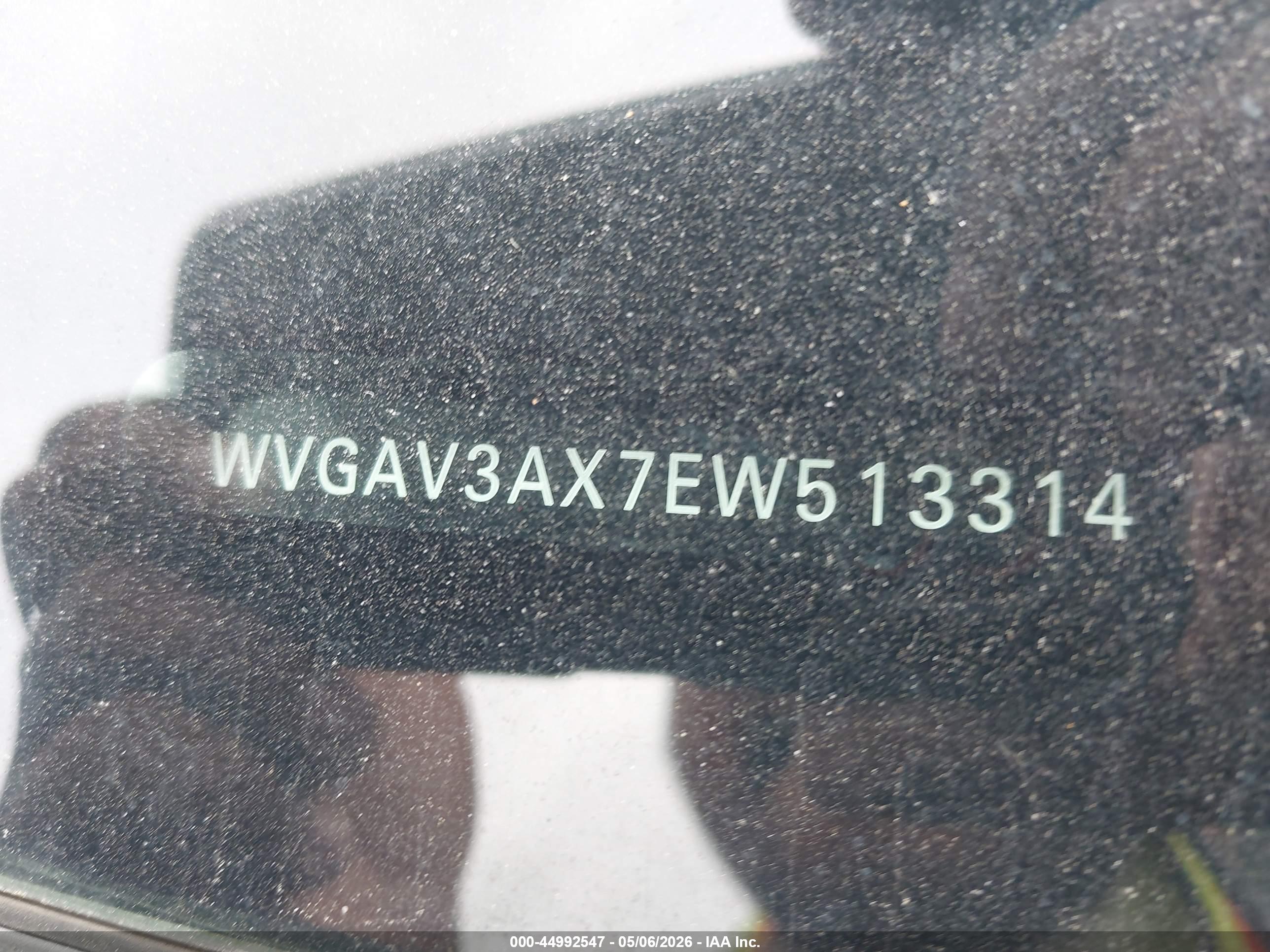 VOLKSWAGEN TIGUAN image 9