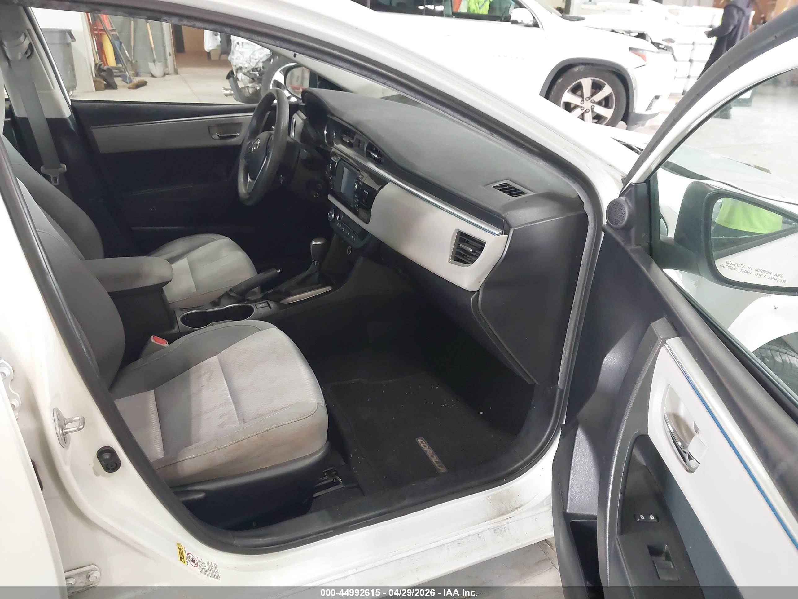 TOYOTA COROLLA image 5