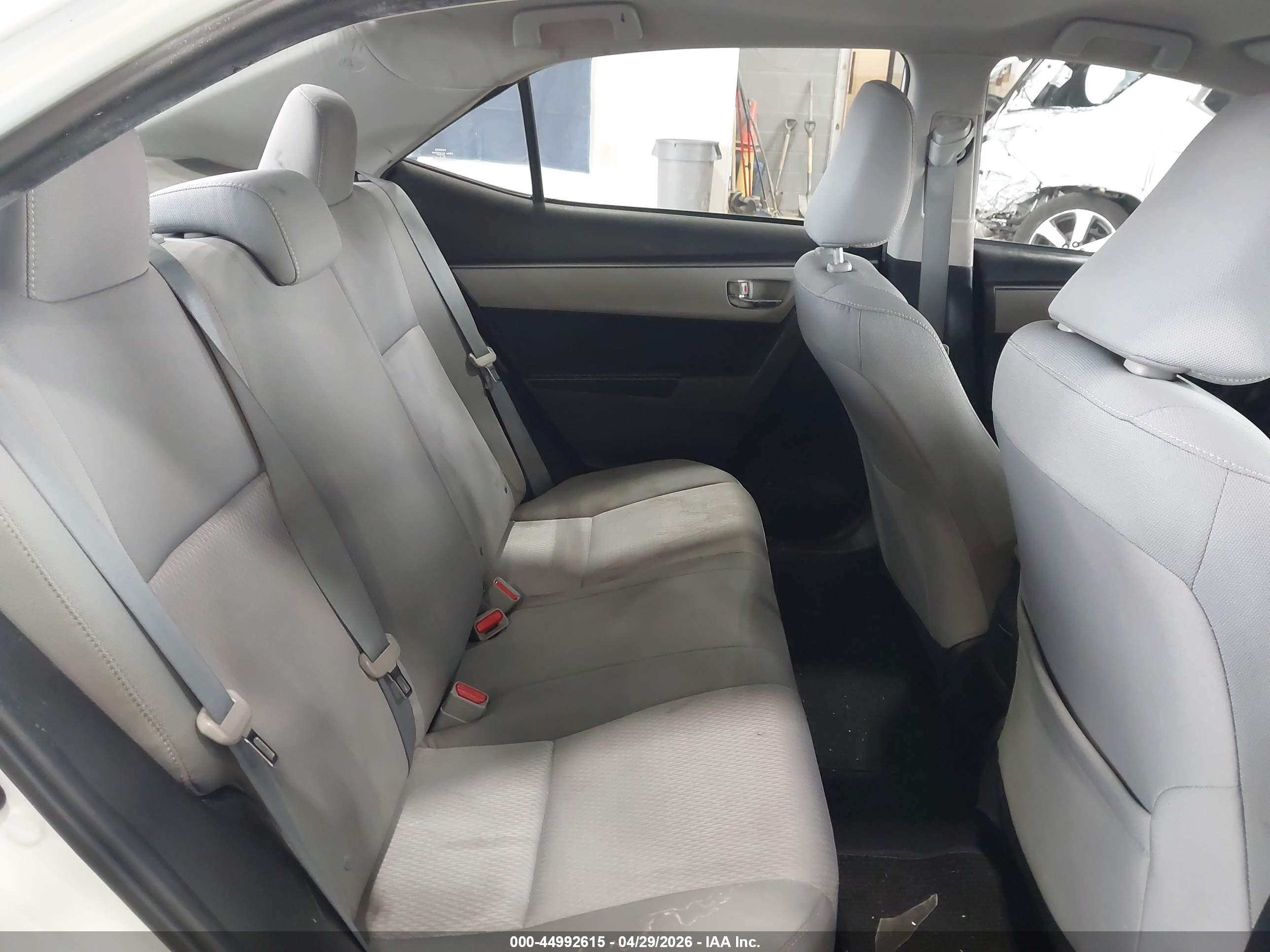 TOYOTA COROLLA image 8