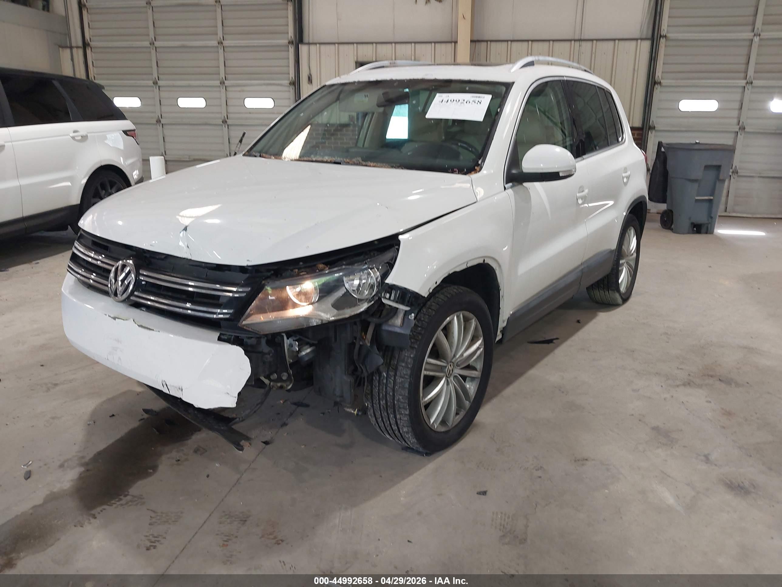 VOLKSWAGEN TIGUAN image 6