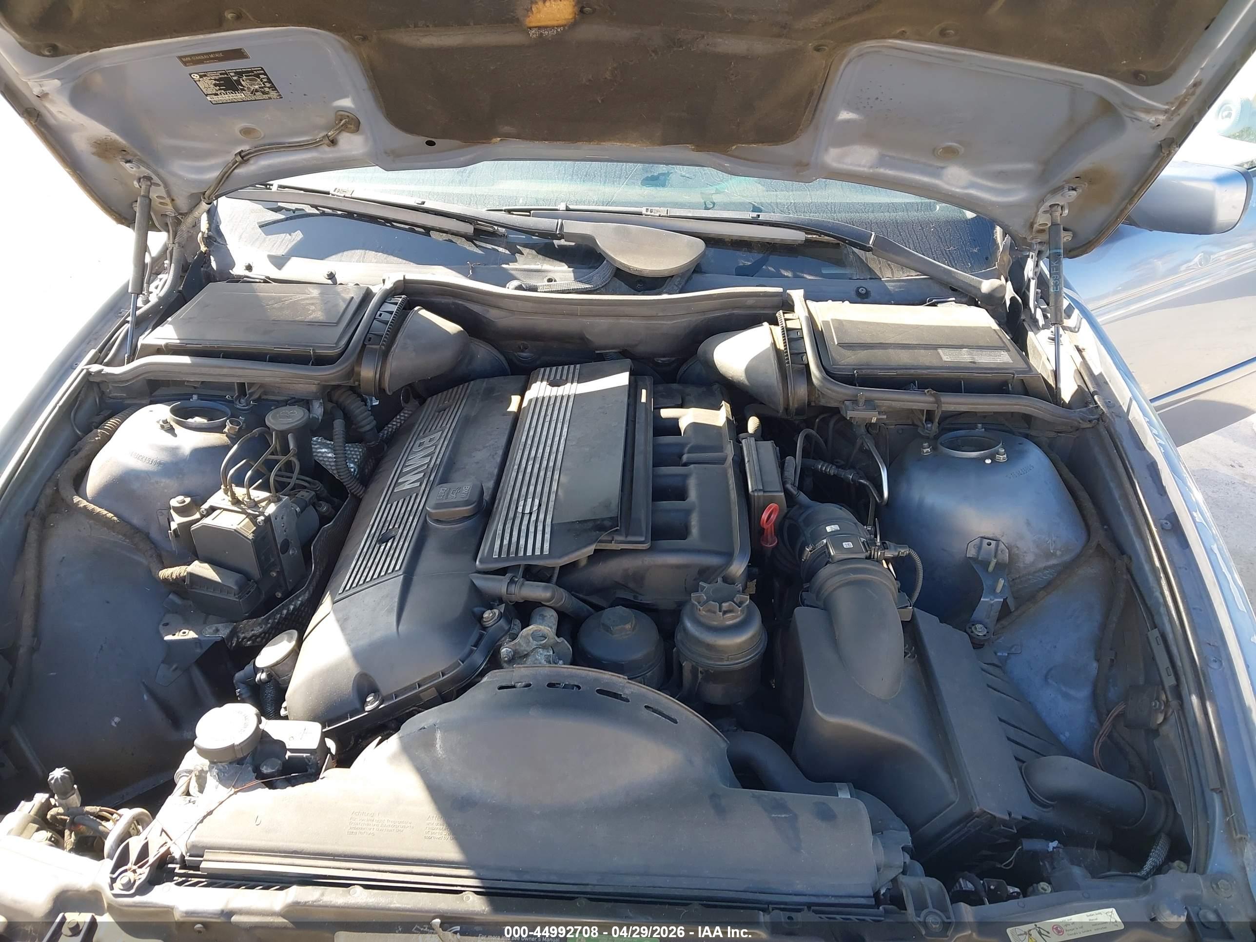 BMW 530IA image 10