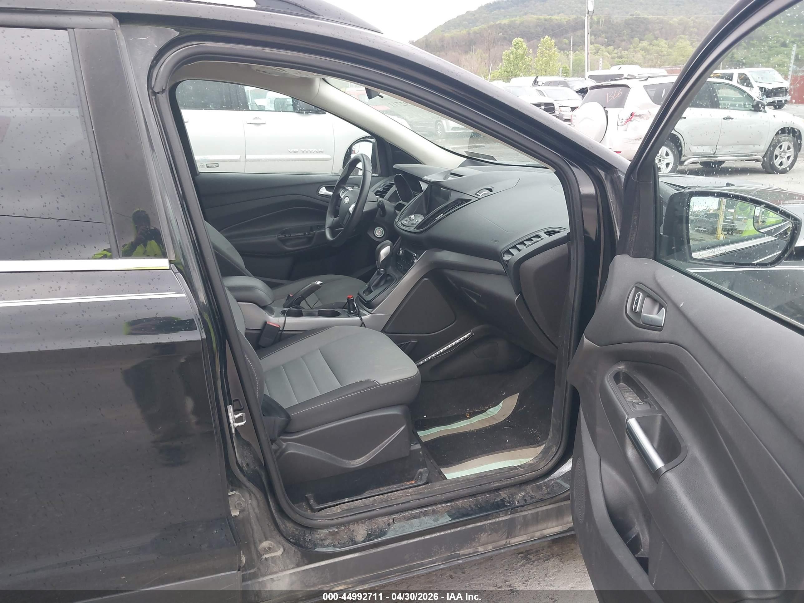 FORD ESCAPE image 5