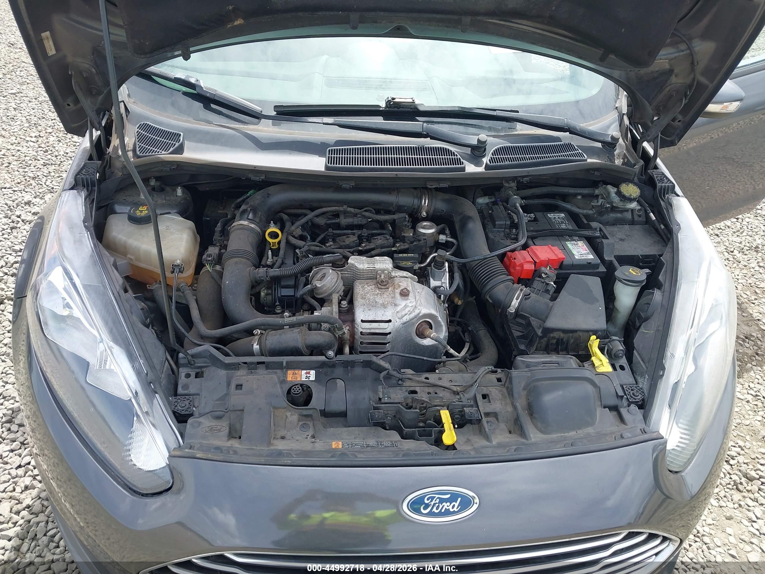 FORD FIESTA image 10