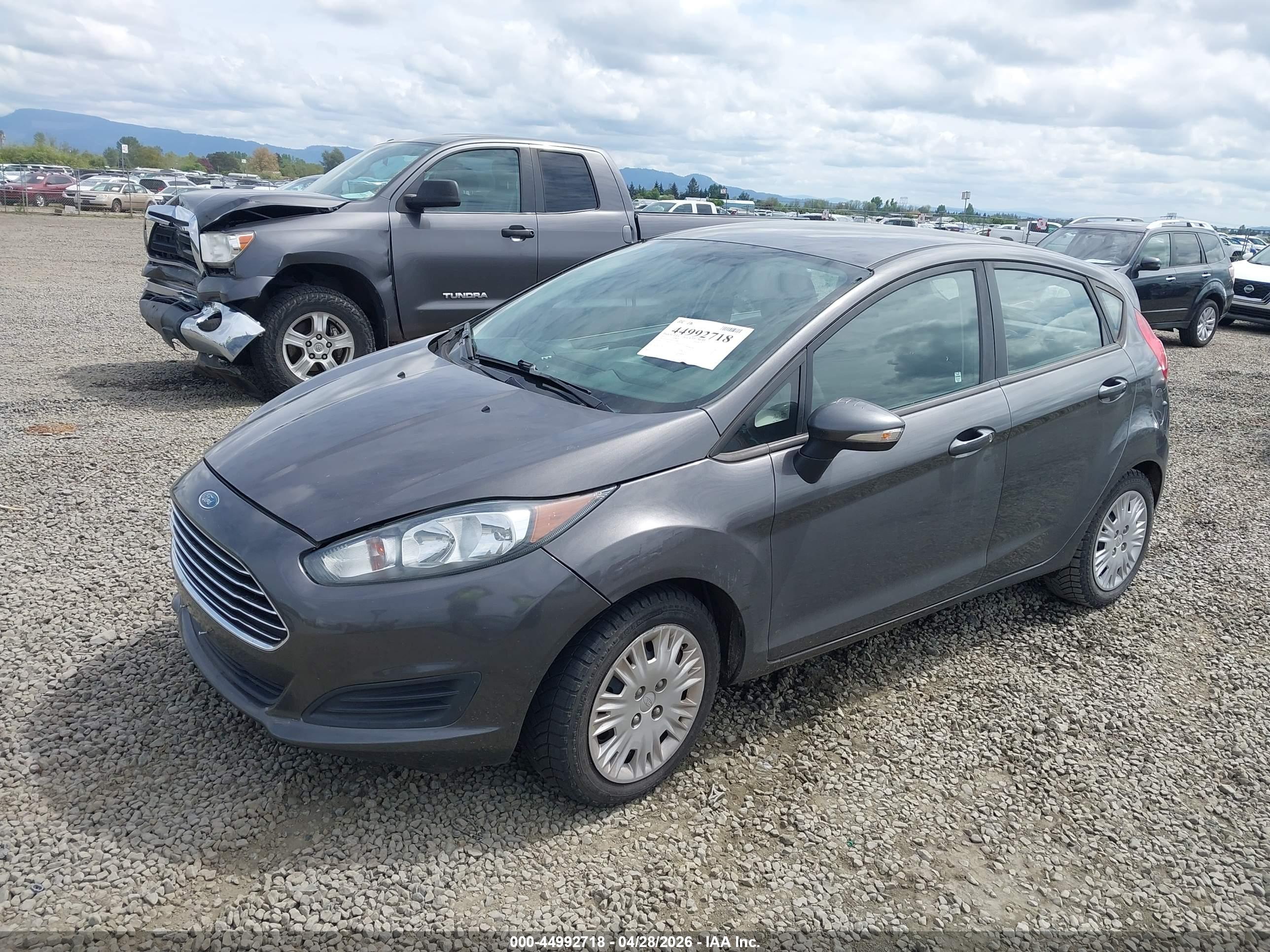 FORD FIESTA image 2