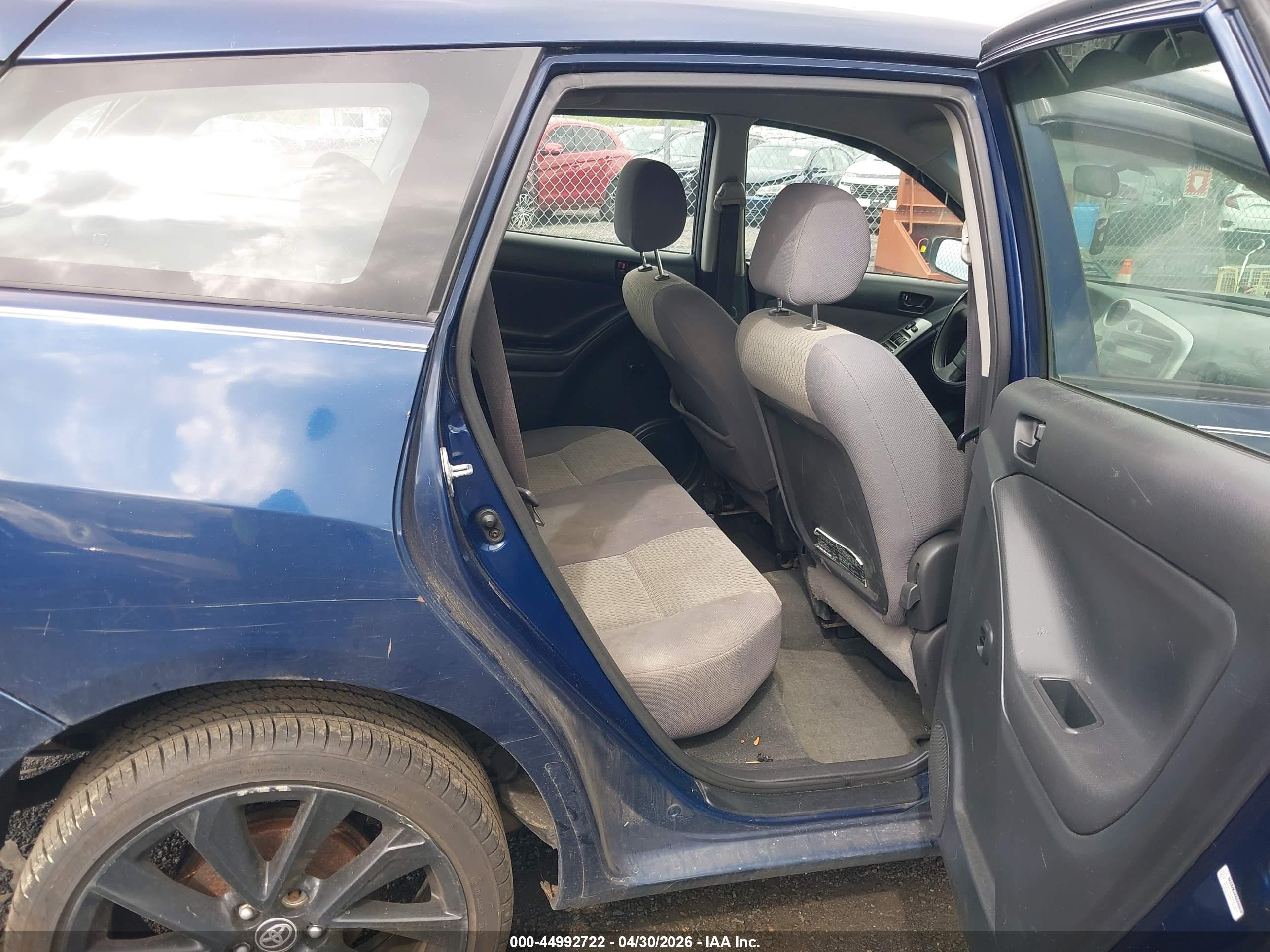 TOYOTA MATRIX image 8