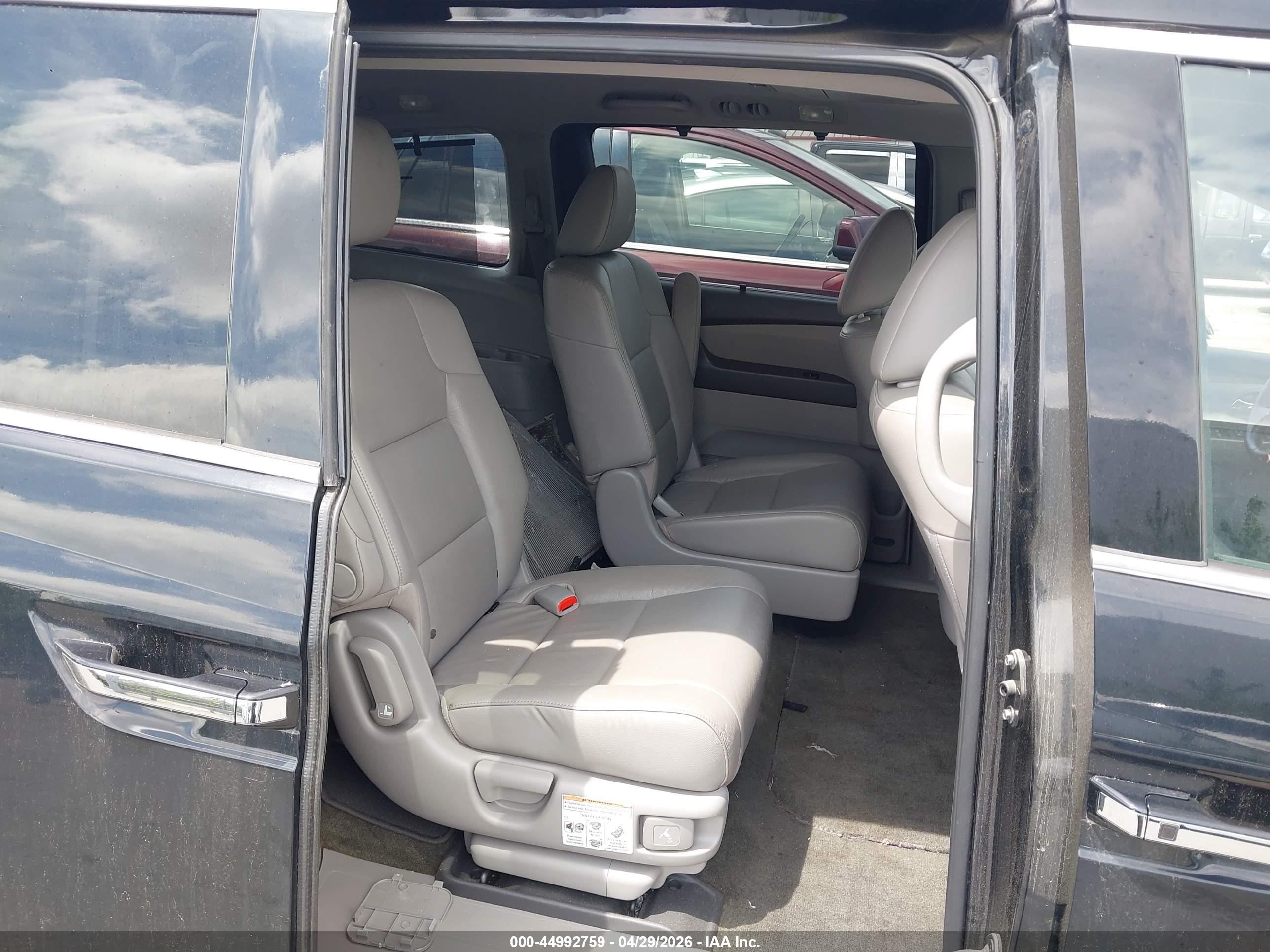 HONDA ODYSSEY image 8