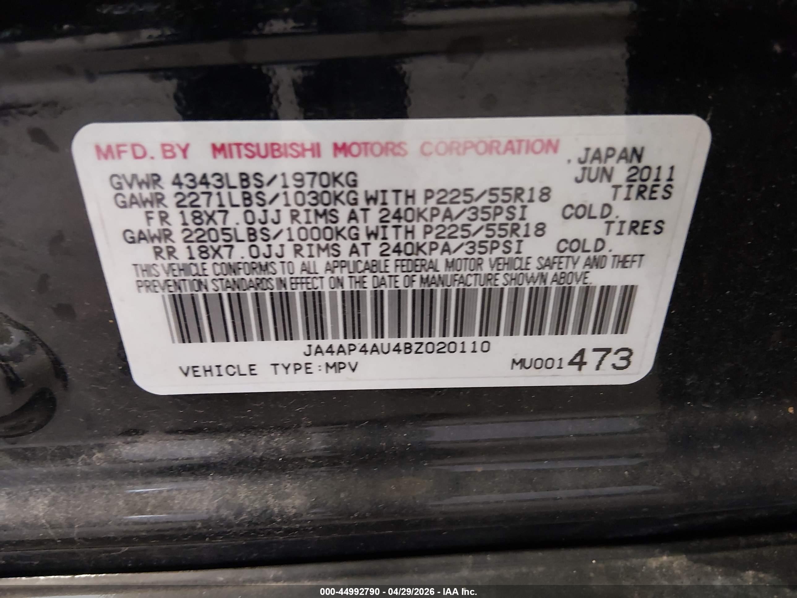 MITSUBISHI OUTLANDER image 9
