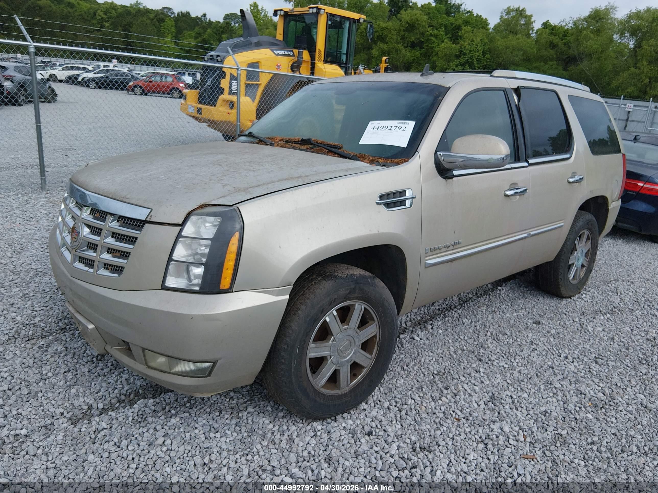 CADILLAC ESCALADE image 2