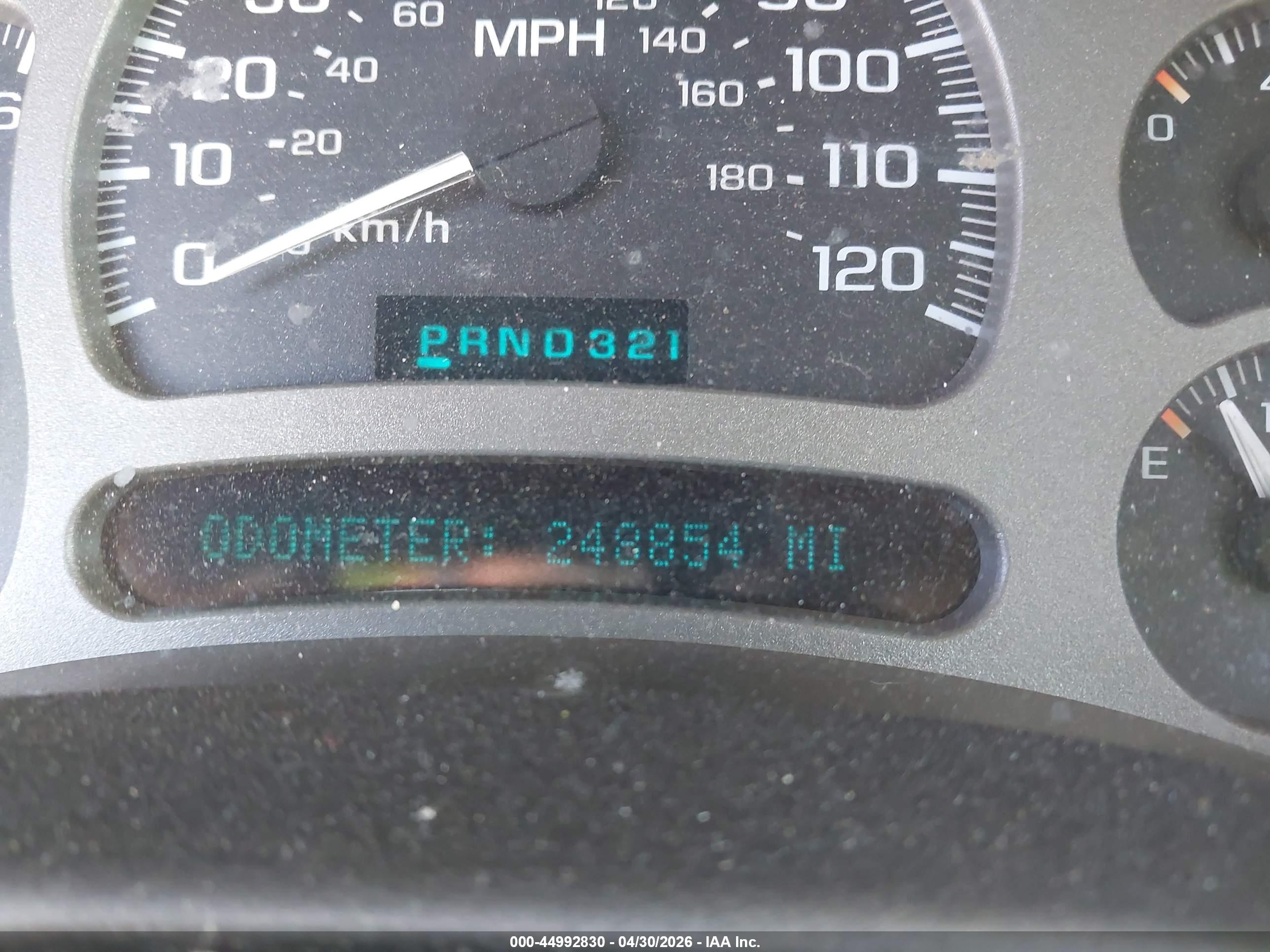 GMC YUKON image 7