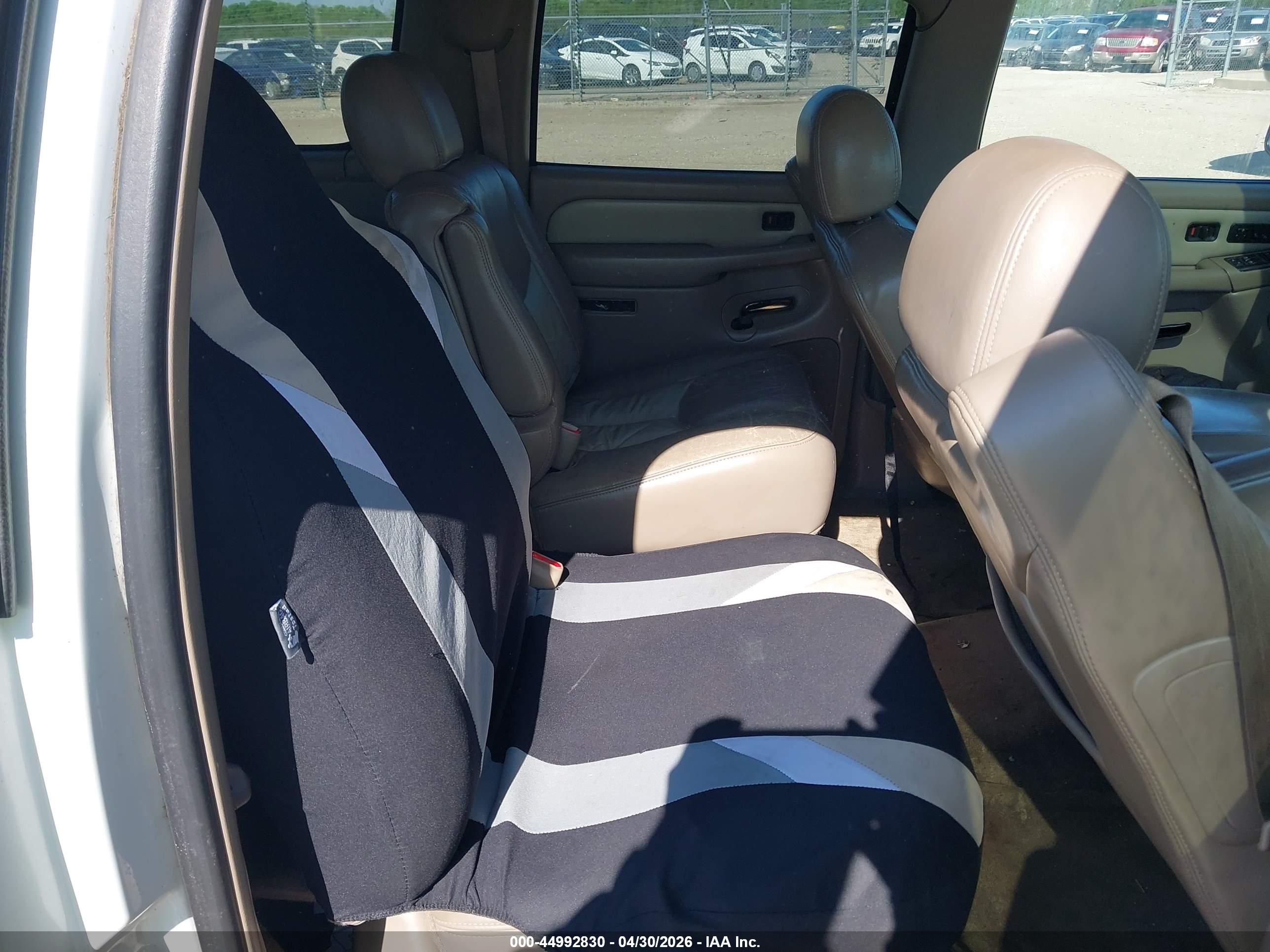 GMC YUKON image 8