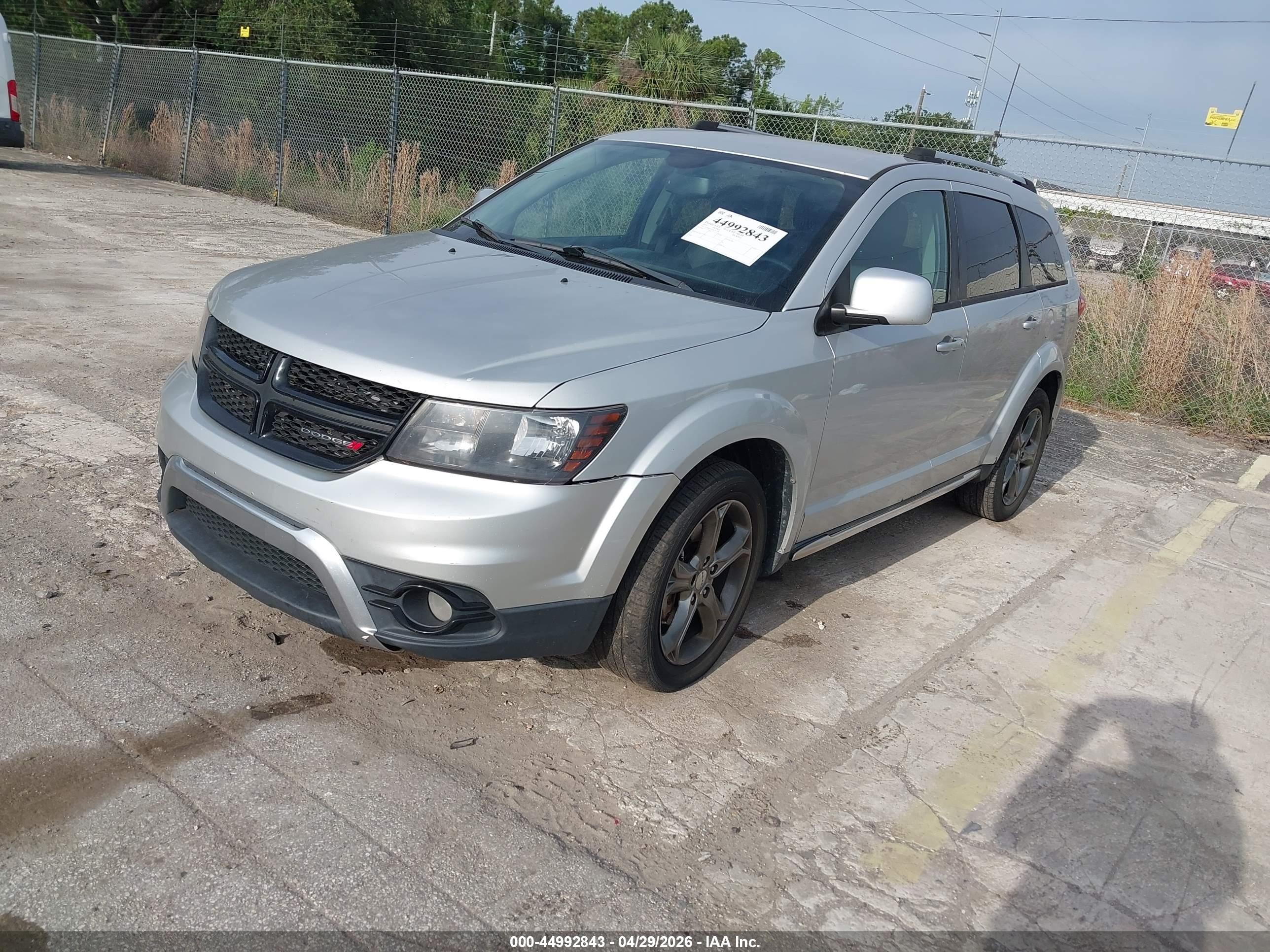 DODGE JOURNEY image 2