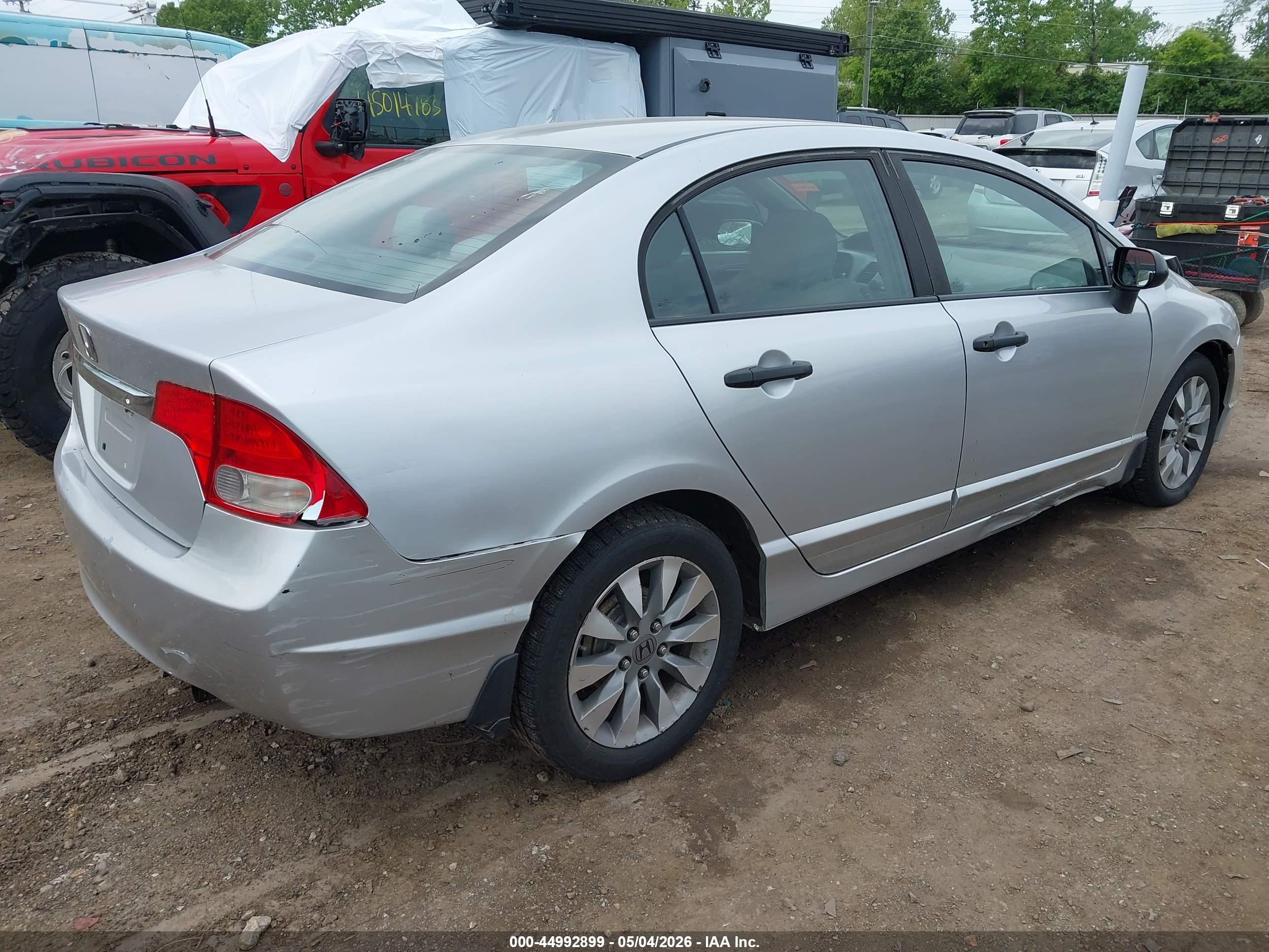 HONDA CIVIC image 4