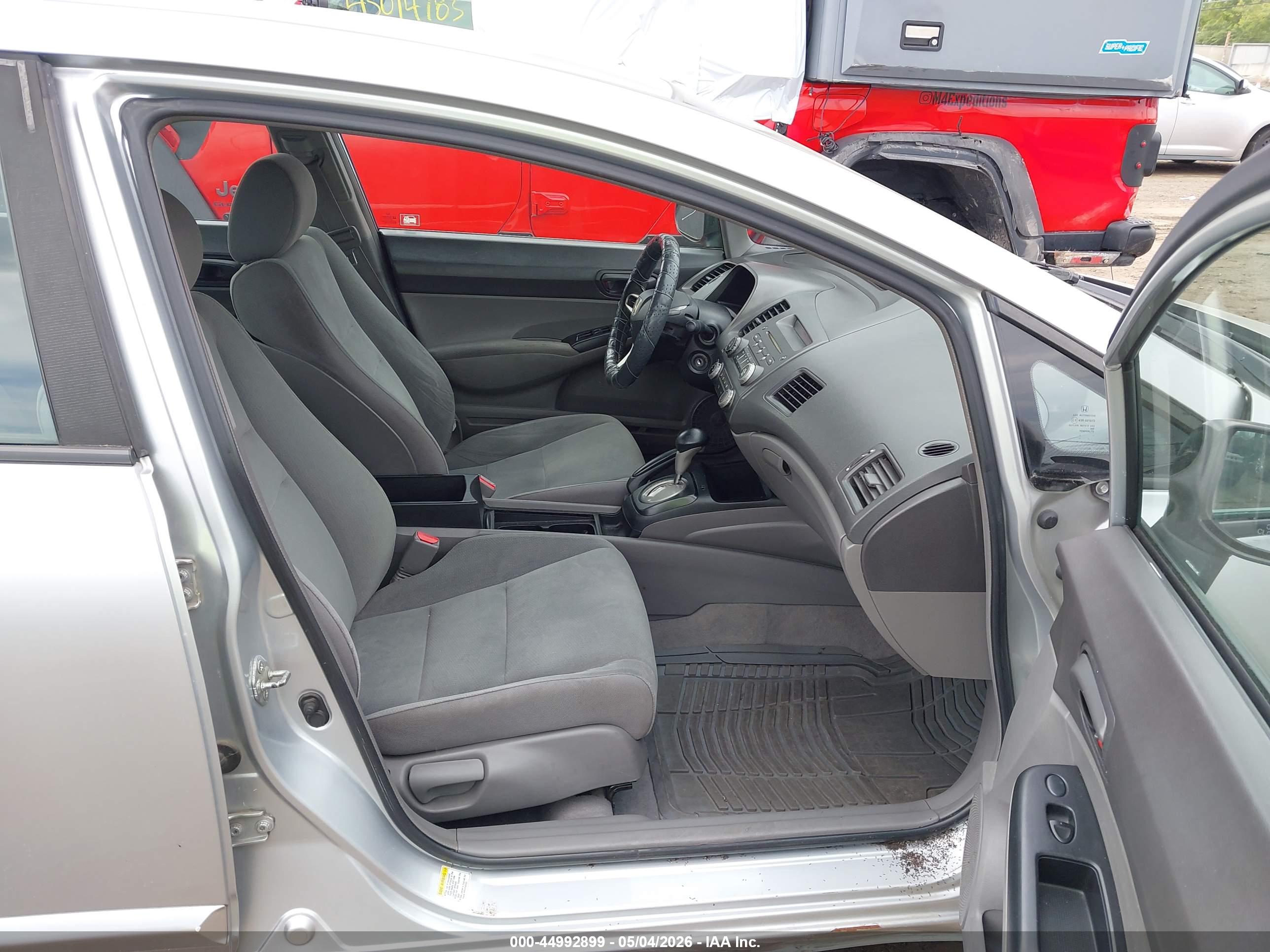 HONDA CIVIC image 5