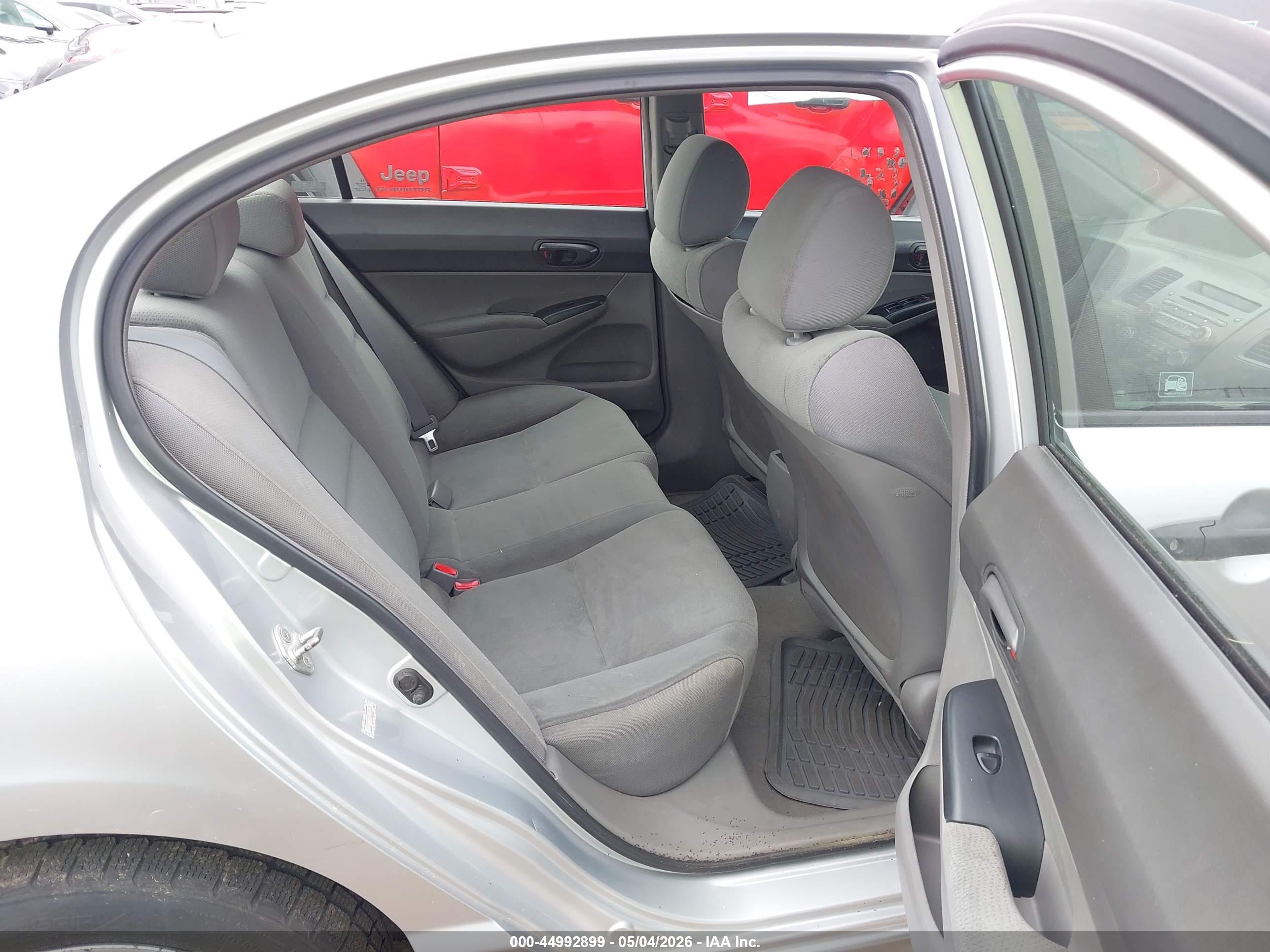 HONDA CIVIC image 8