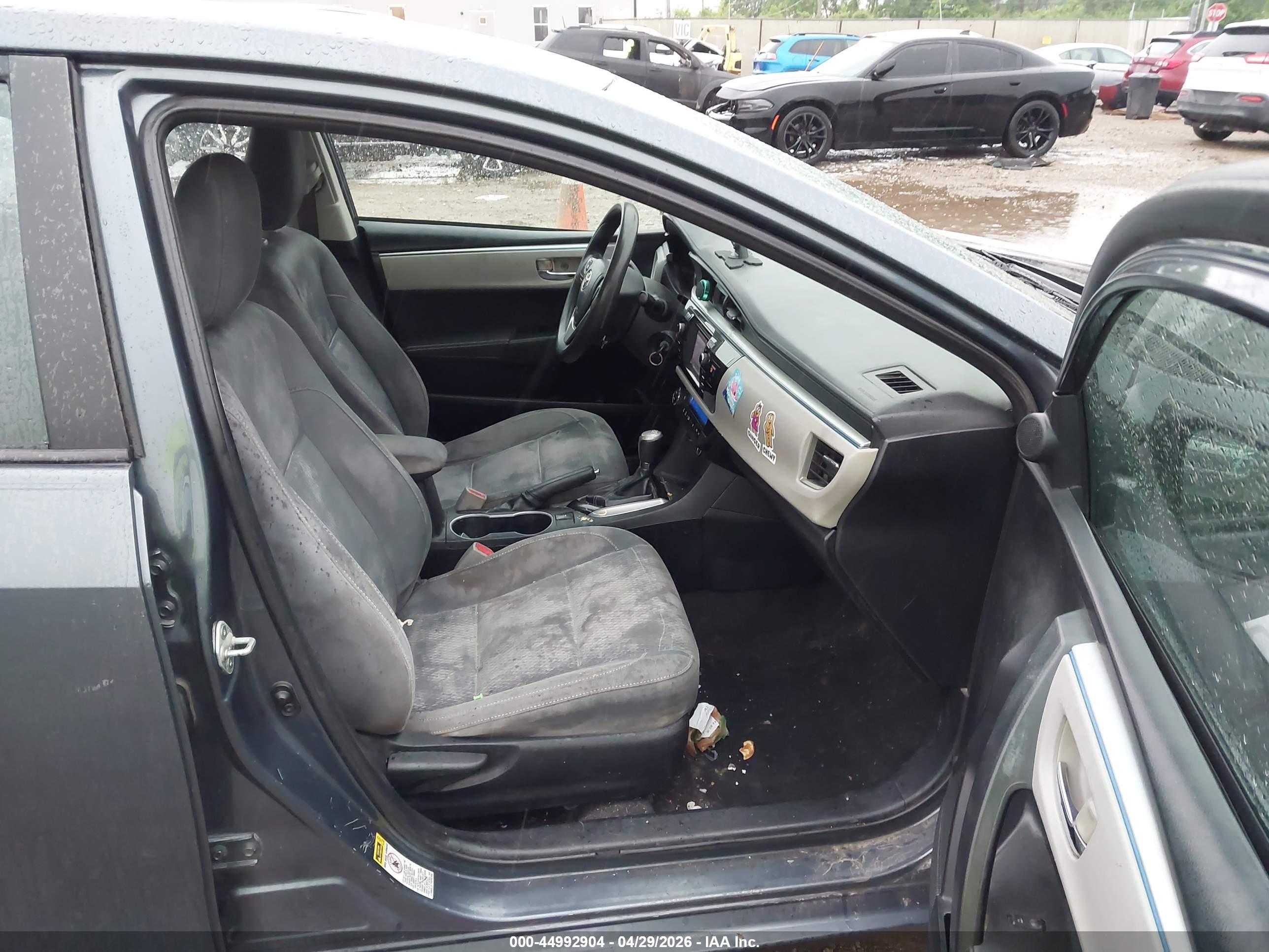 TOYOTA COROLLA image 5