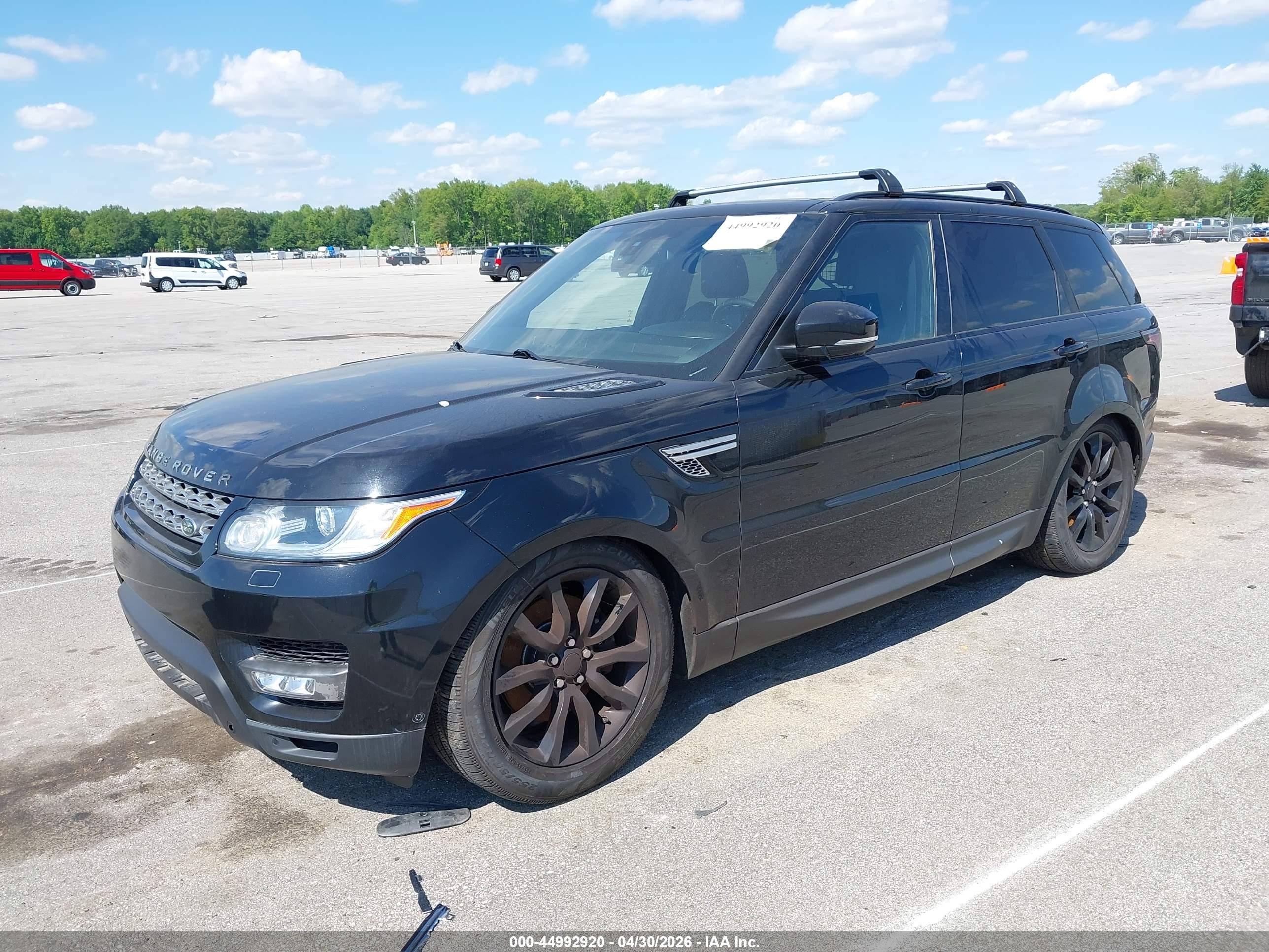 LAND ROVER image 2