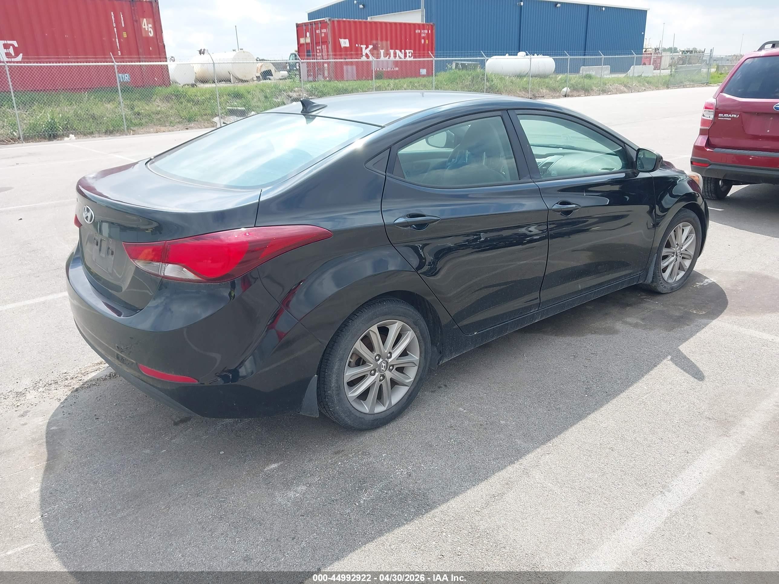 HYUNDAI ELANTRA image 4