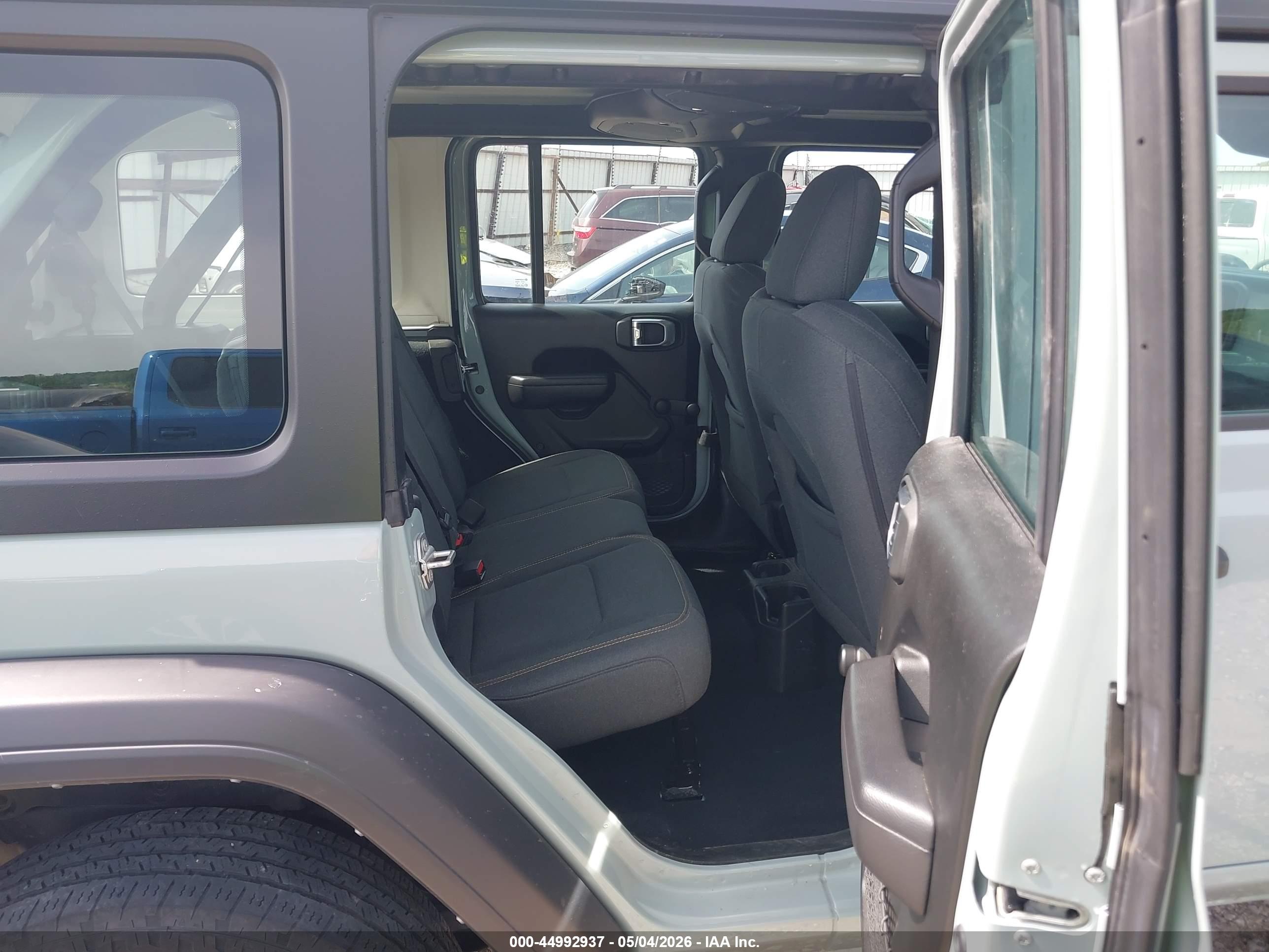 JEEP WRANGLER image 8