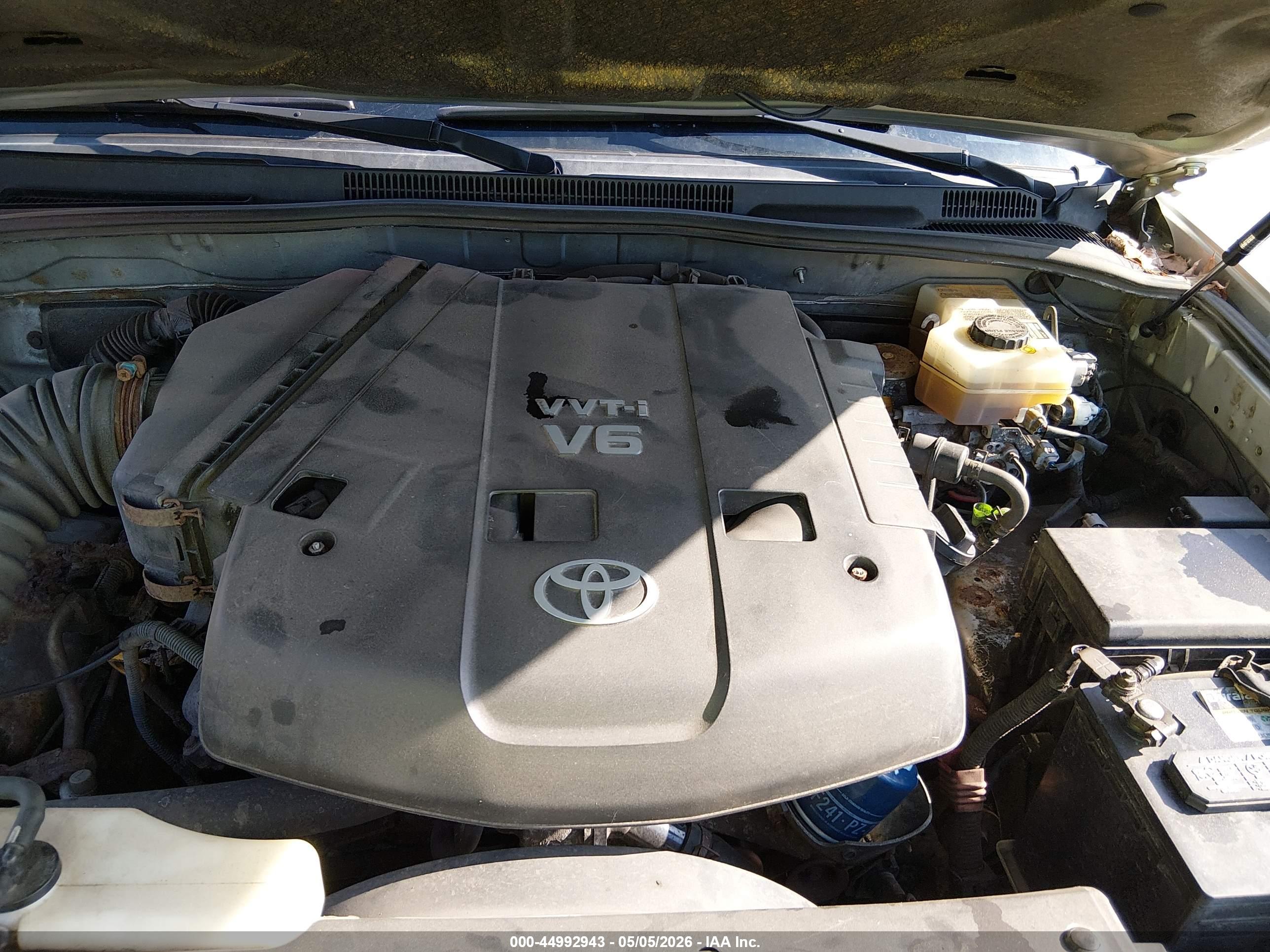 TOYOTA 4RUNNER image 10