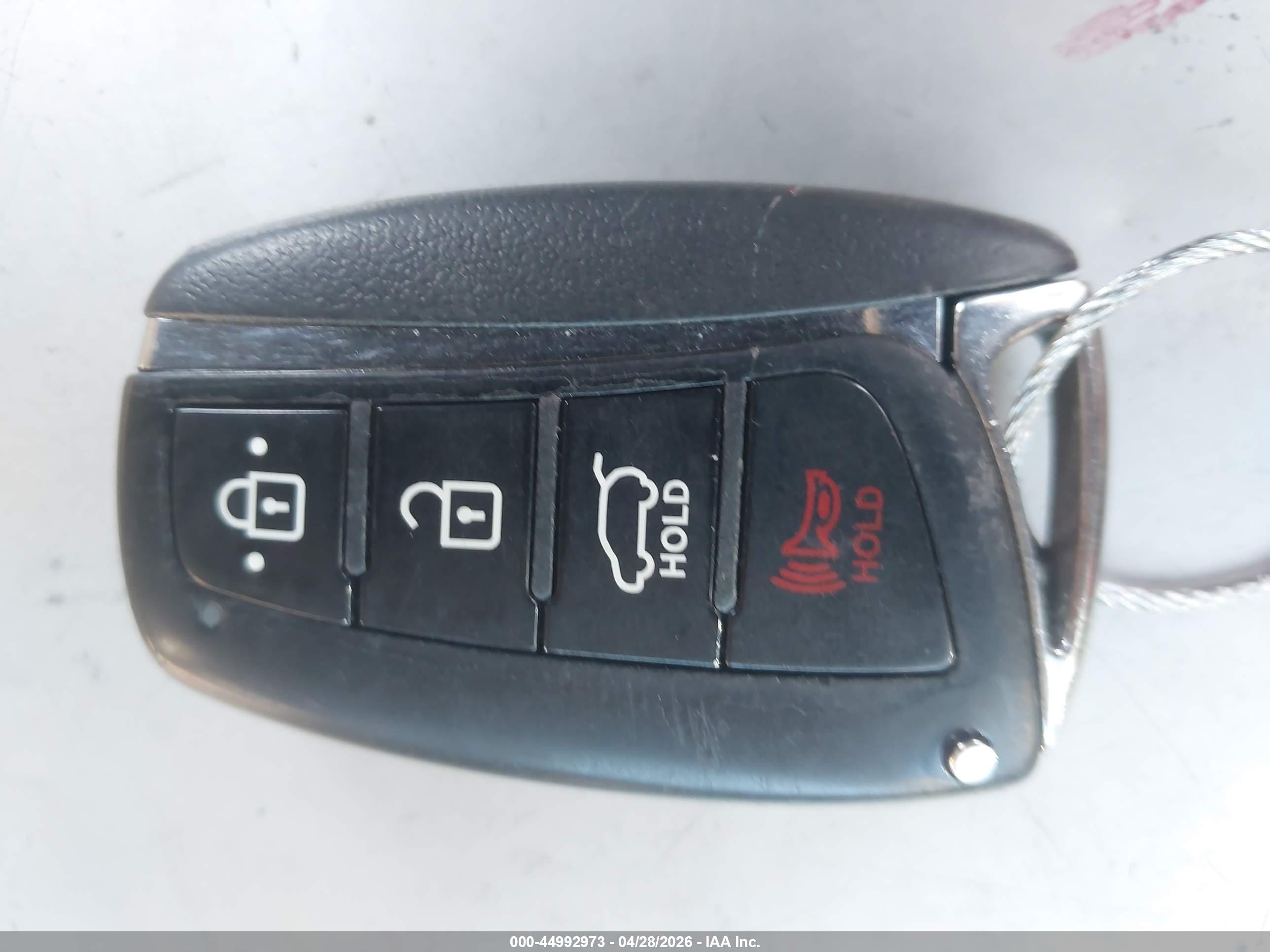 HYUNDAI SANTA image 11