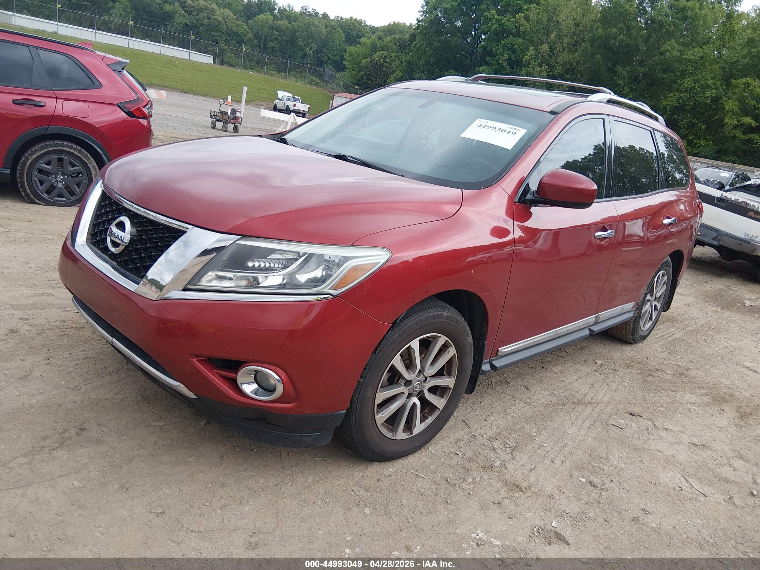 NISSAN PATHFINDER image 2