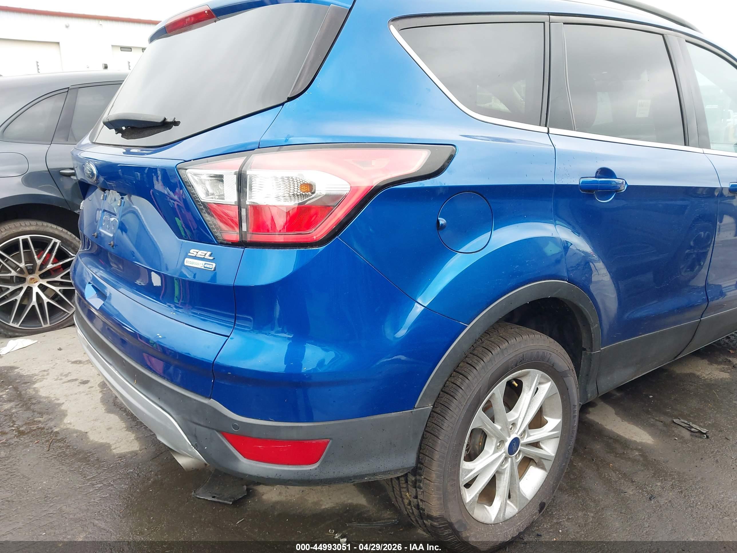 FORD ESCAPE image 6
