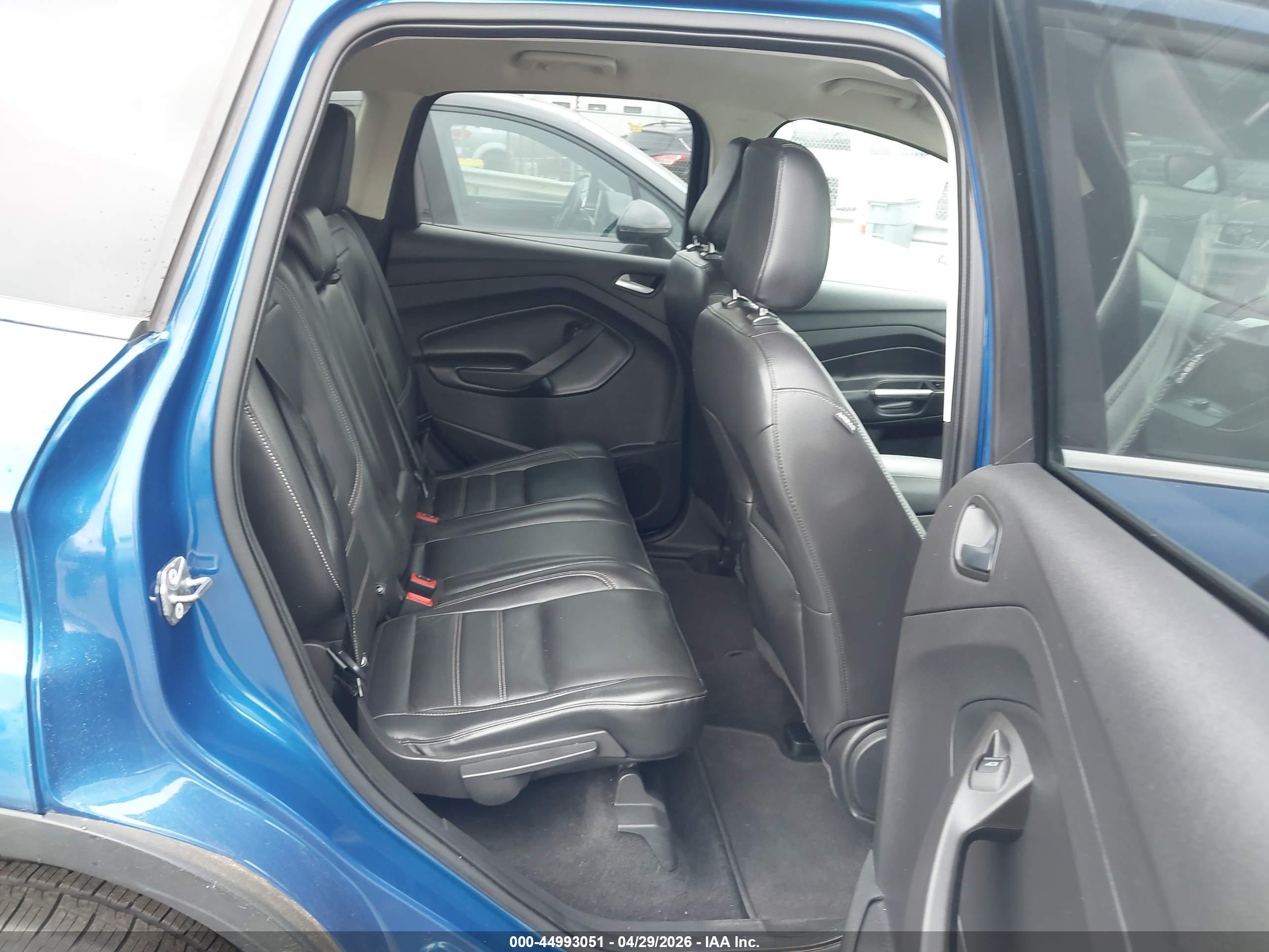 FORD ESCAPE image 8