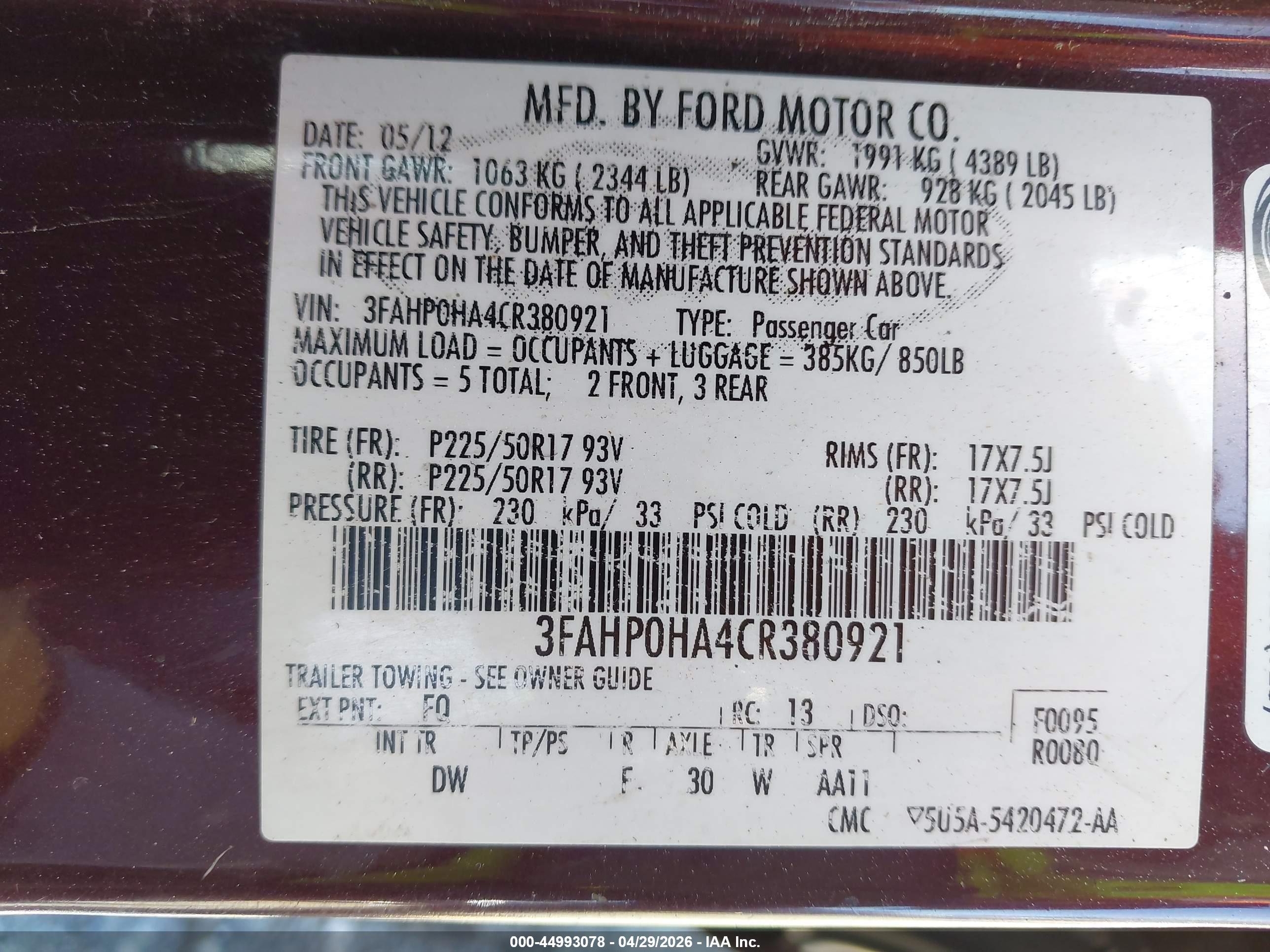 FORD FUSION image 9