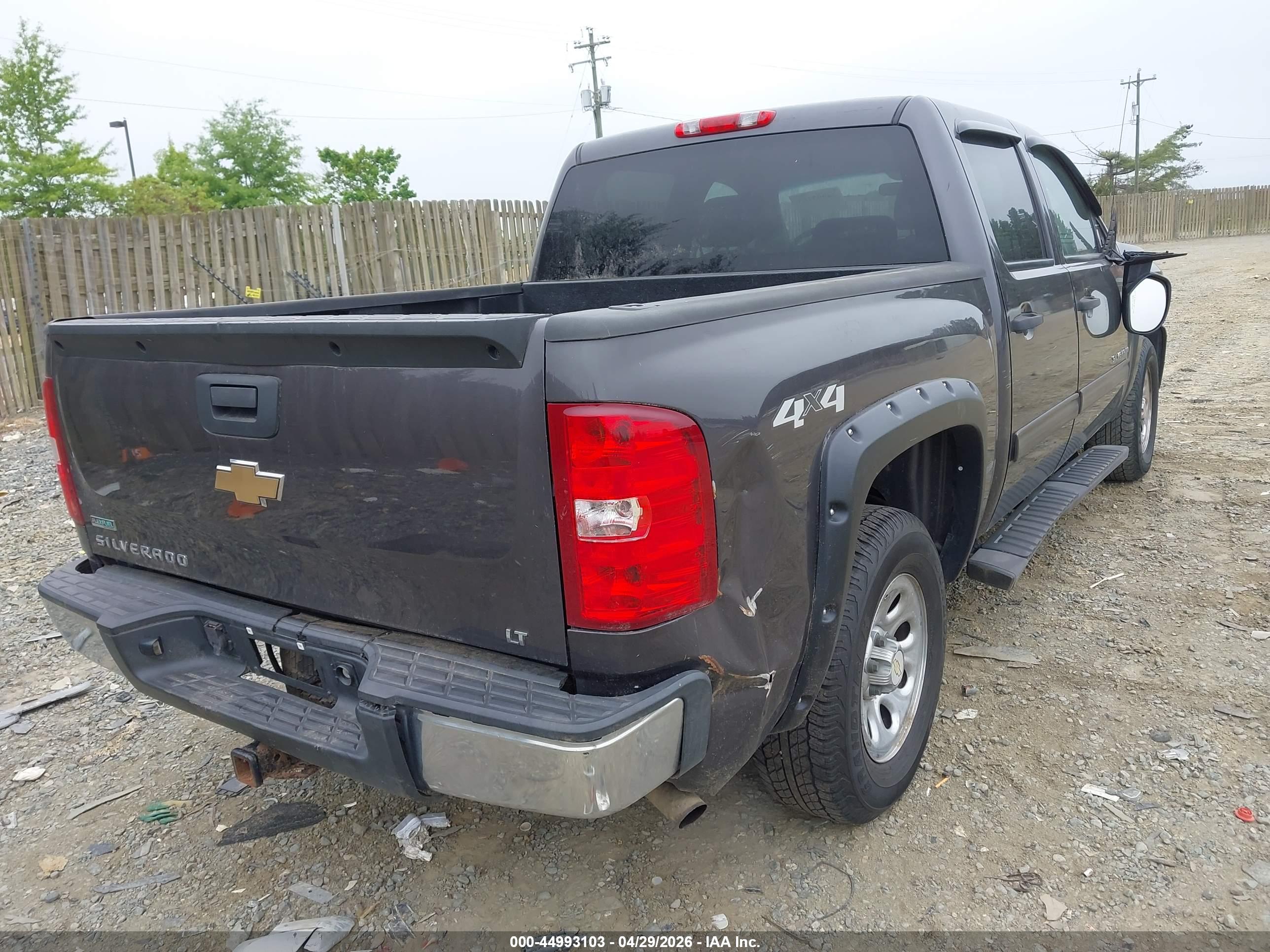 CHEVROLET SILVERADO image 4