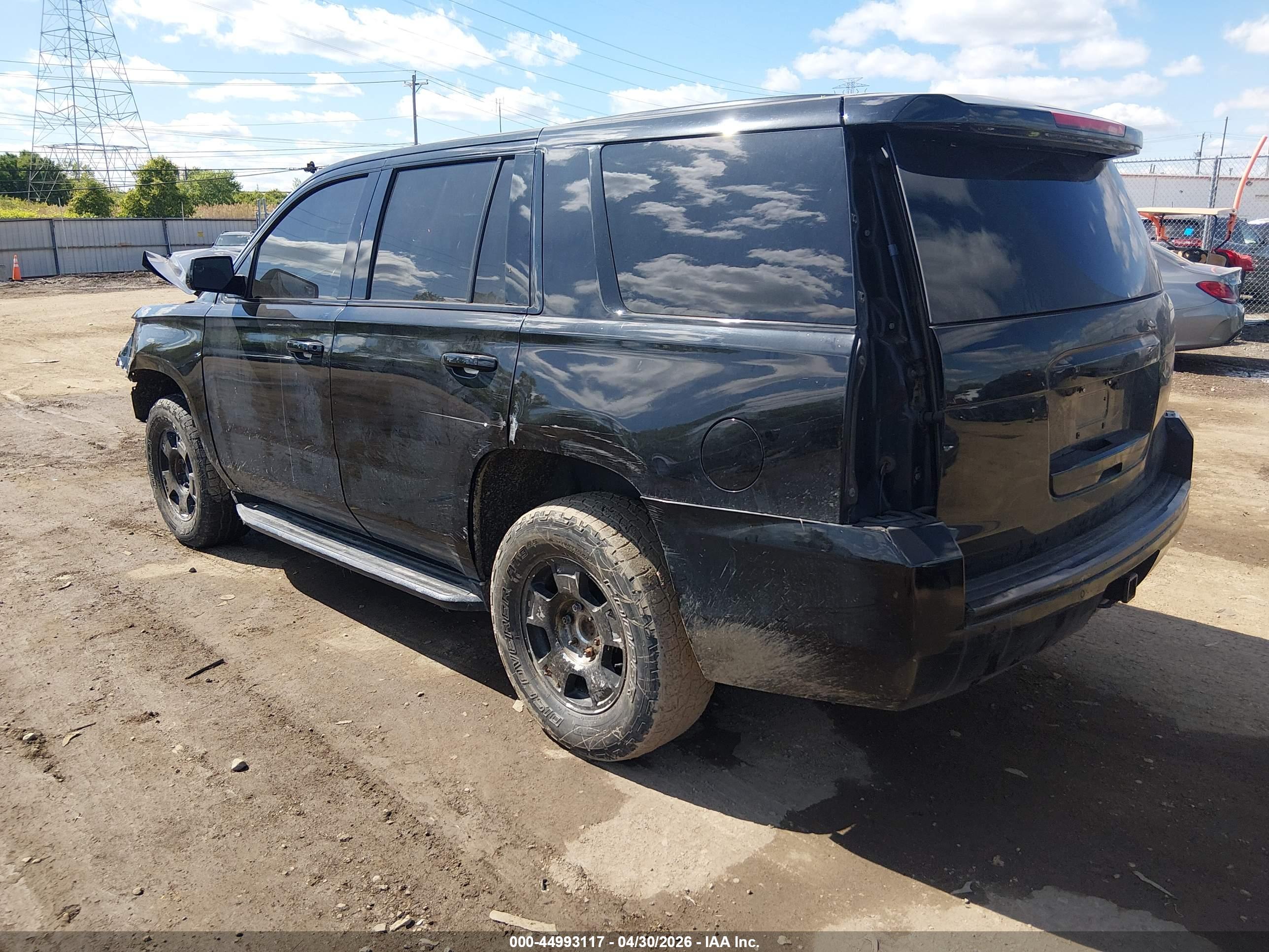 CHEVROLET TAHOE image 3