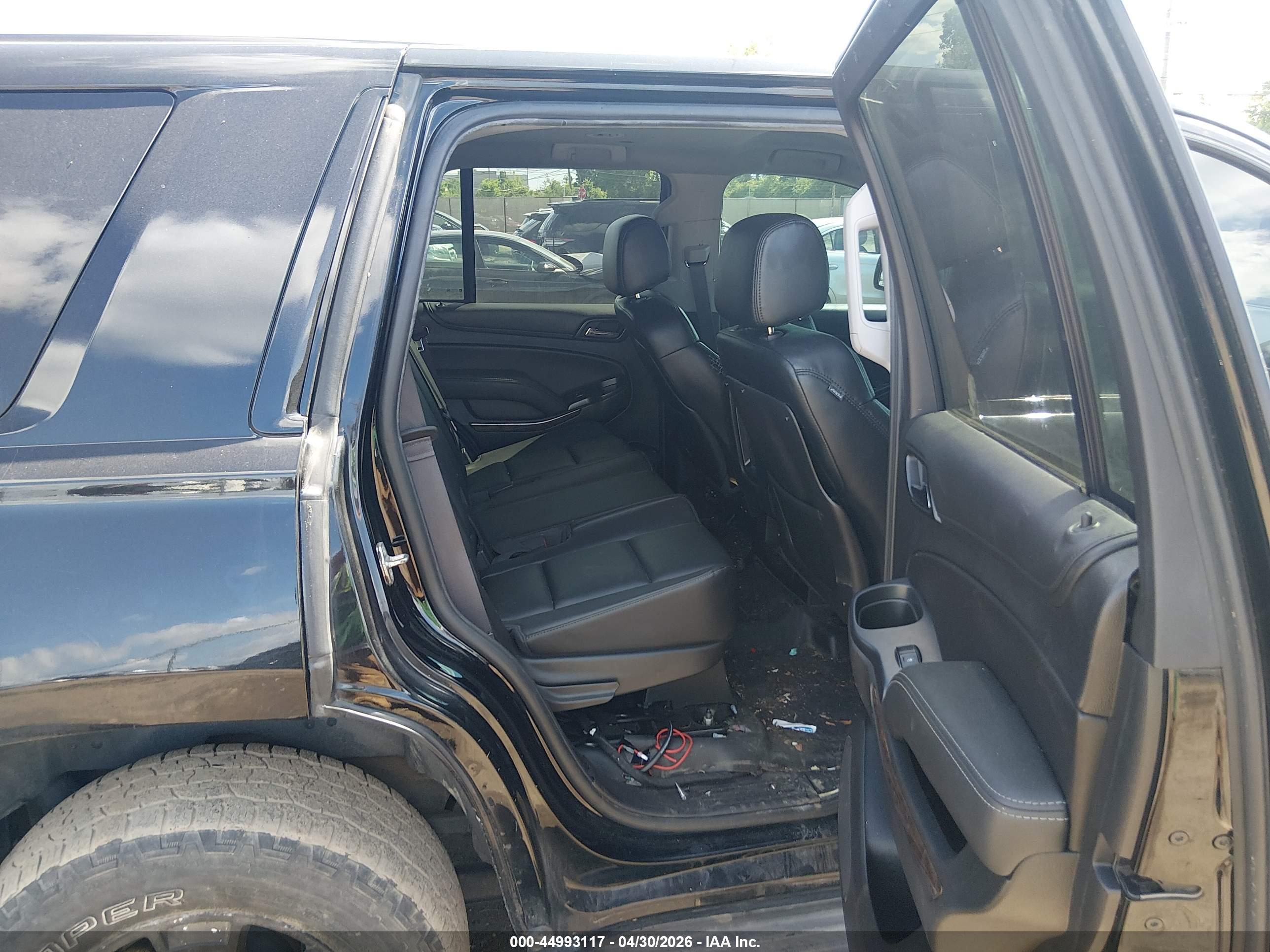 CHEVROLET TAHOE image 8