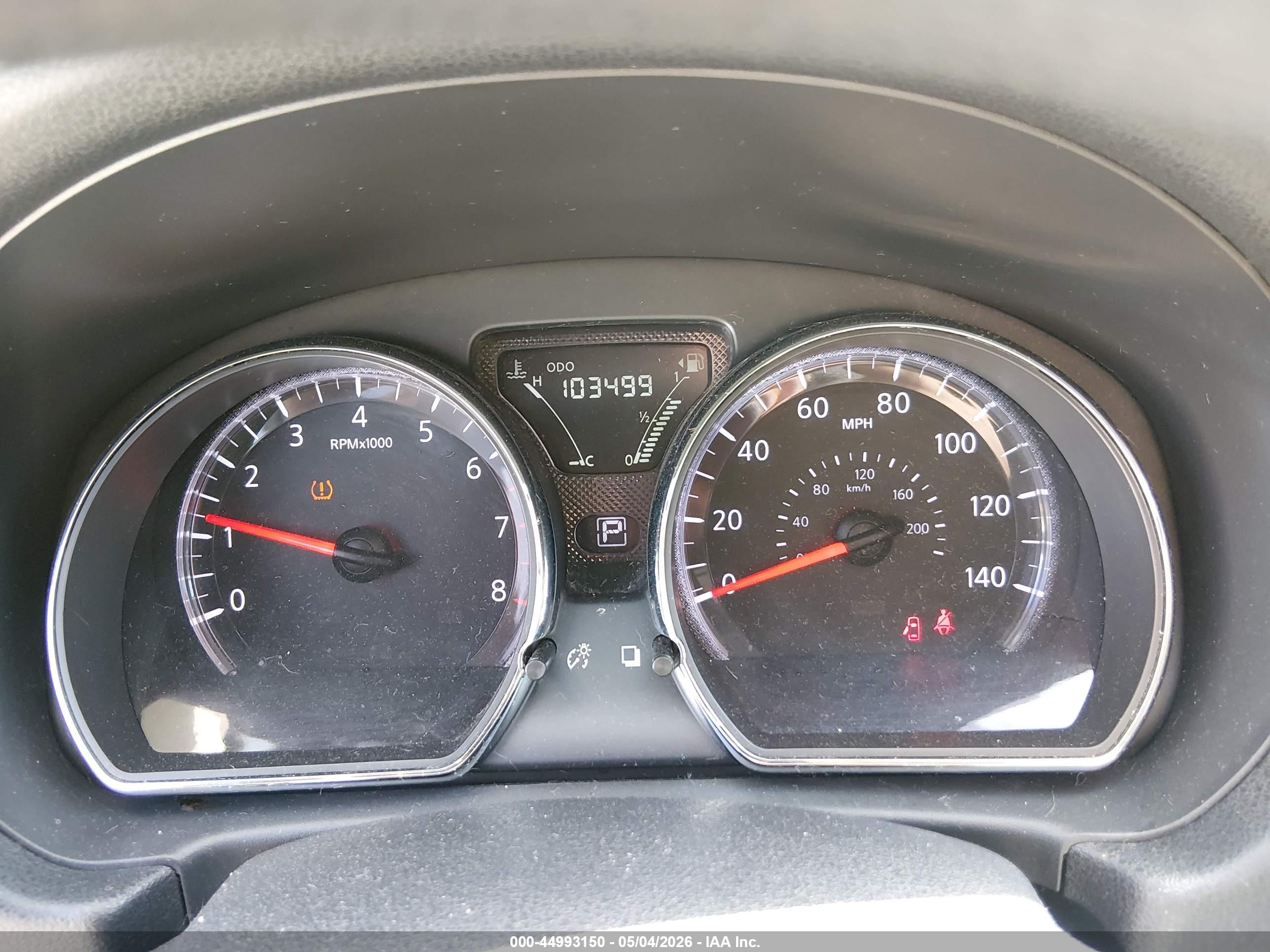 NISSAN VERSA image 7