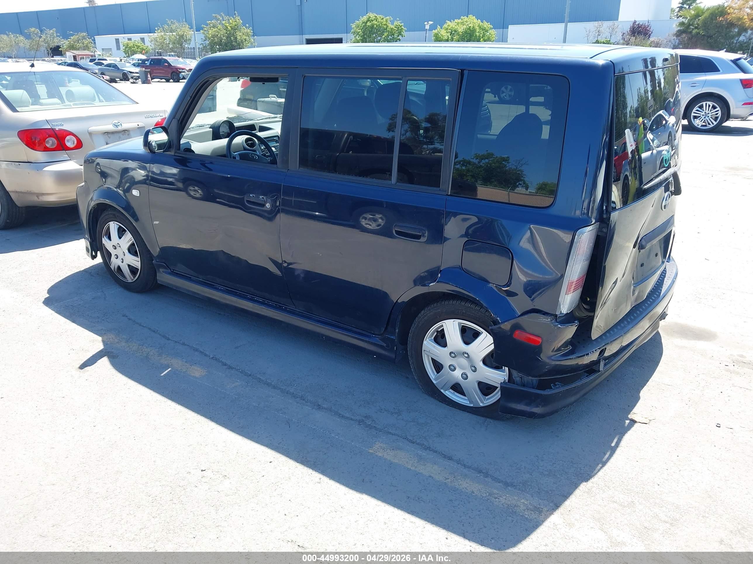 SCION XB image 3