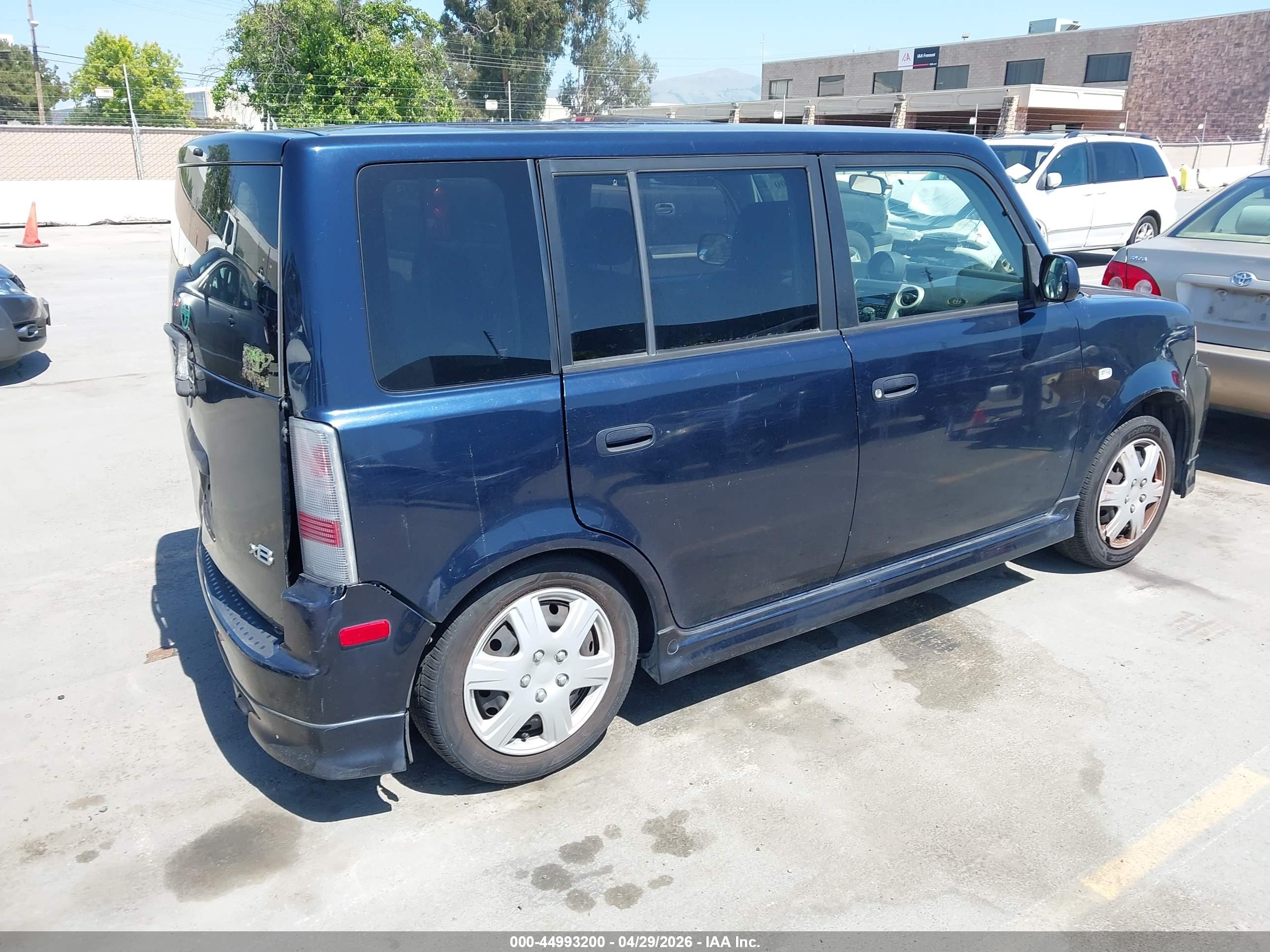 SCION XB image 4