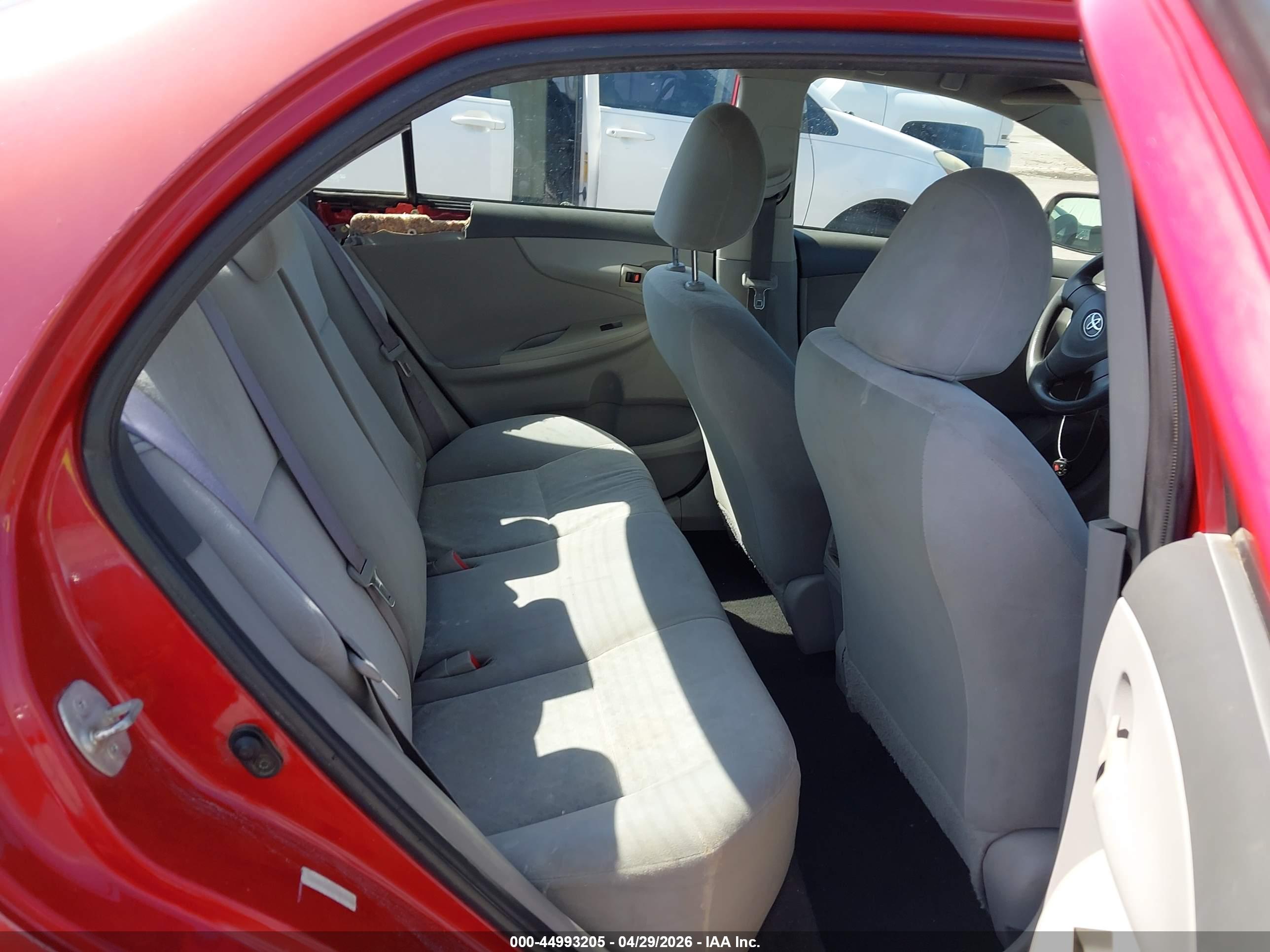 TOYOTA COROLLA image 8