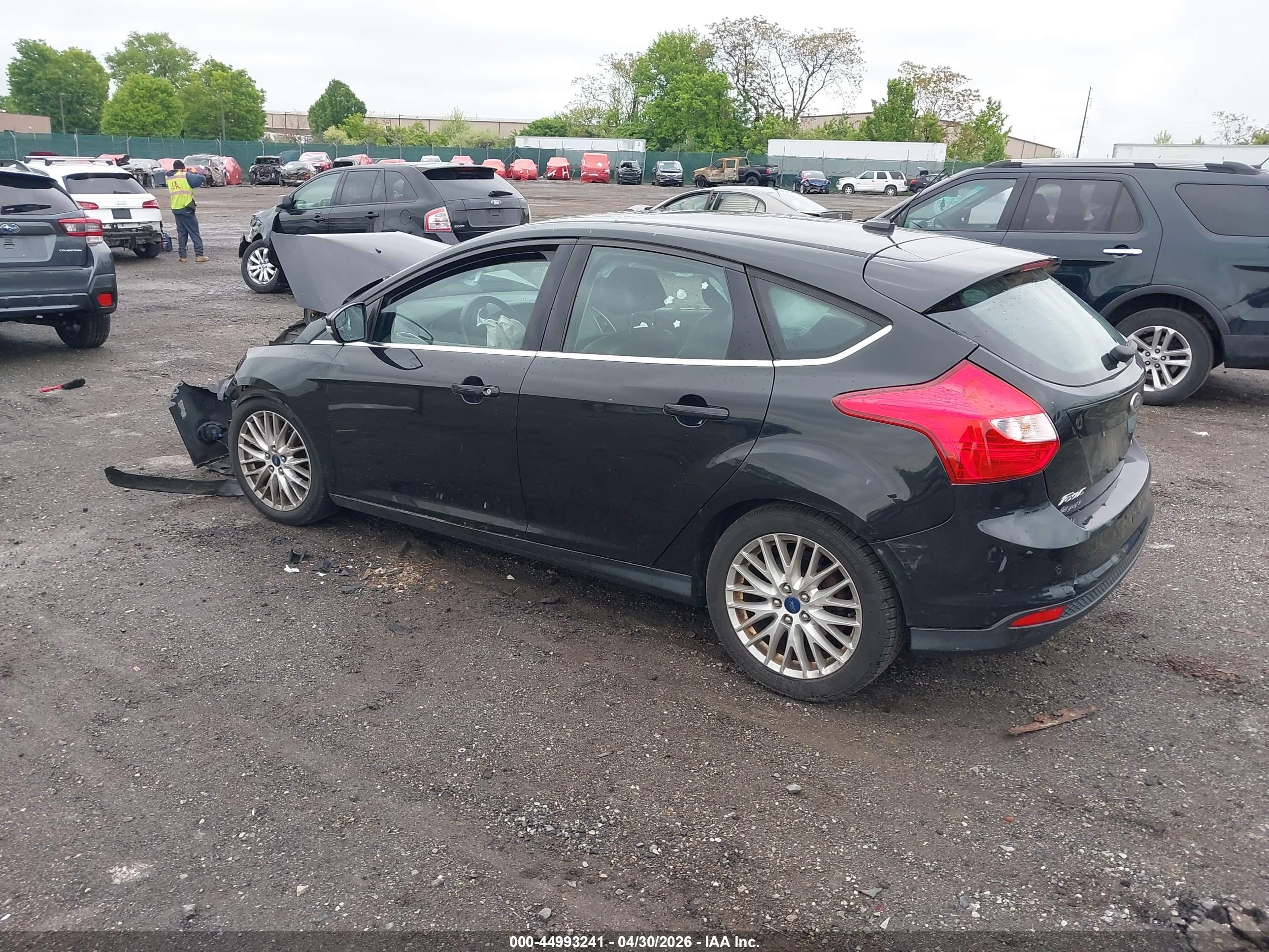 FORD FOCUS image 3