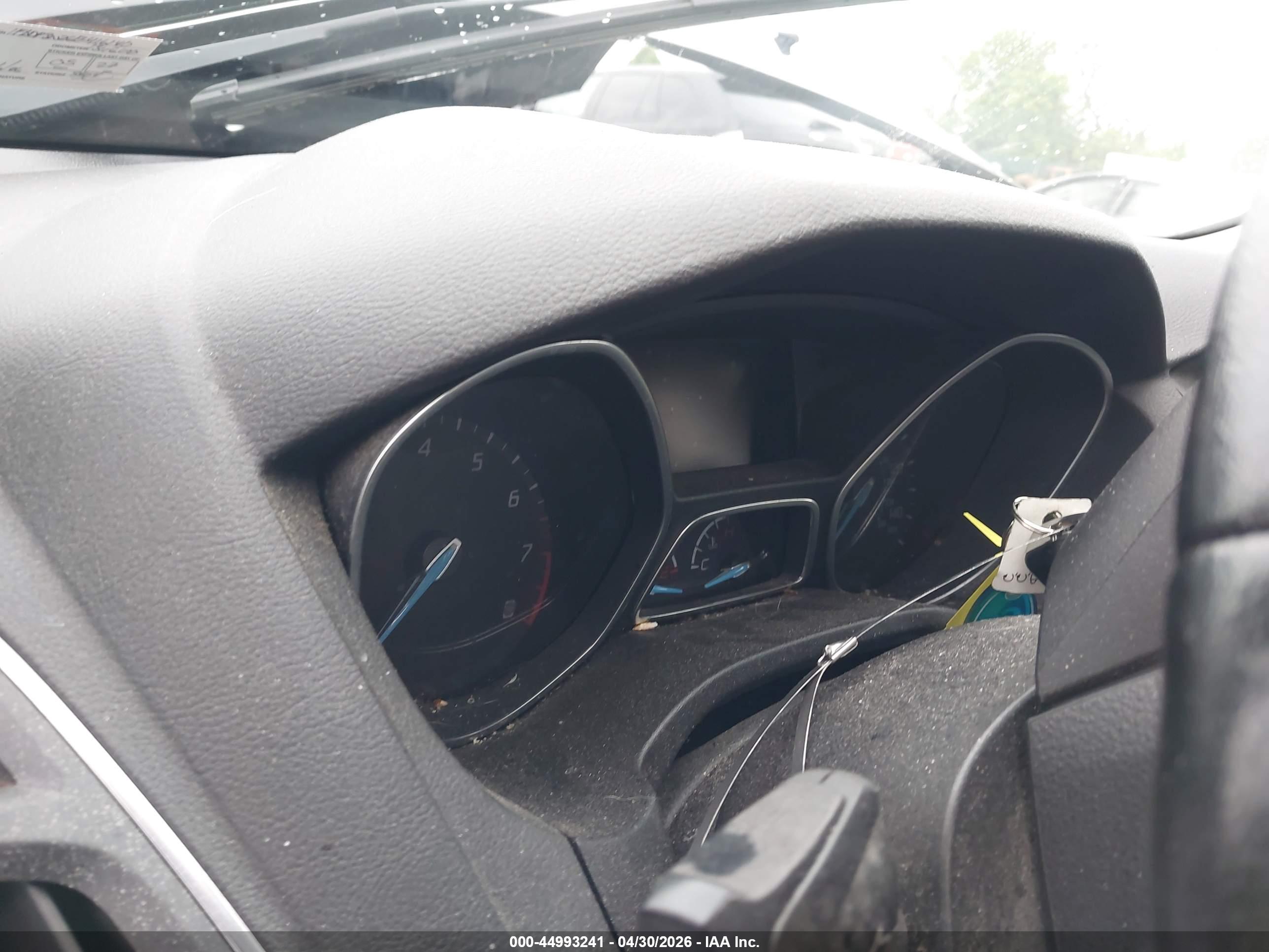 FORD FOCUS image 7