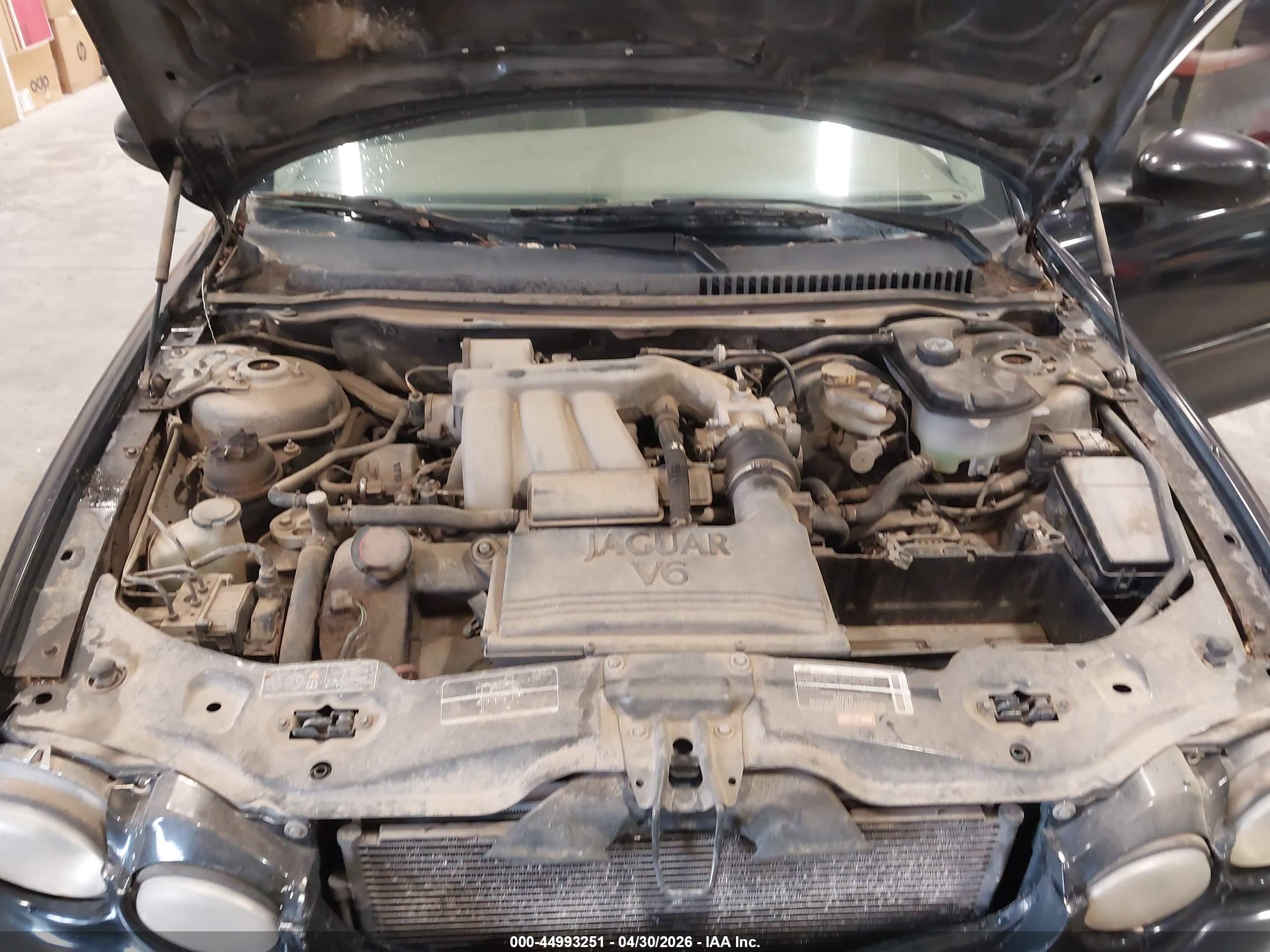 JAGUAR X-TYPE image 10