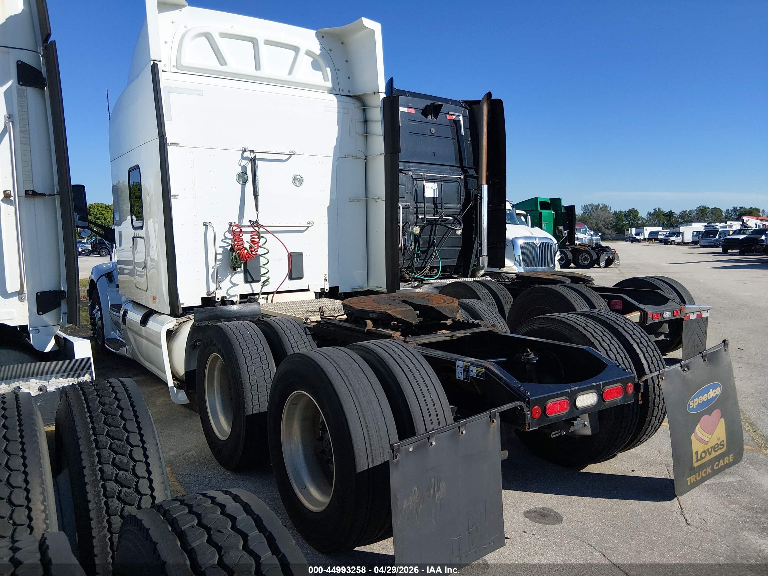 PETERBILT 579 image 3