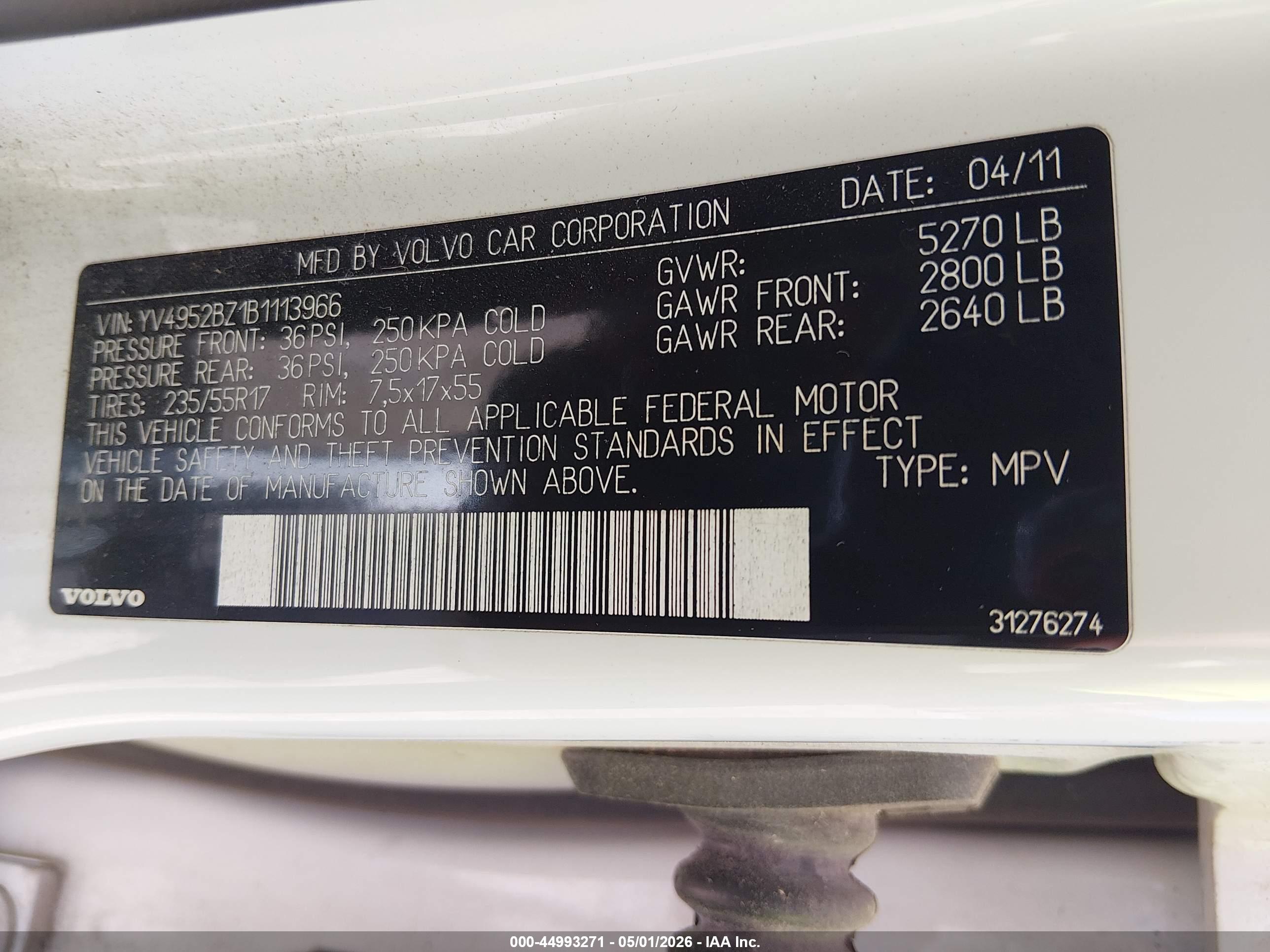 VOLVO XC70 image 9