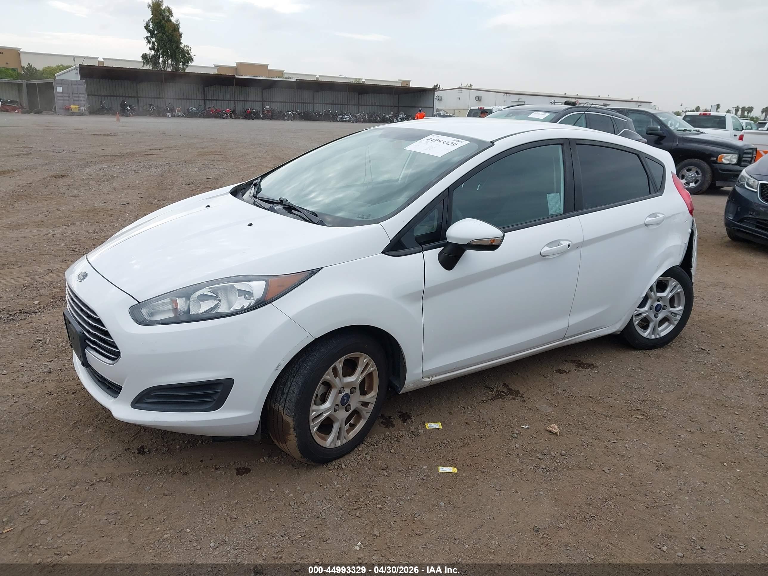 FORD FIESTA image 2