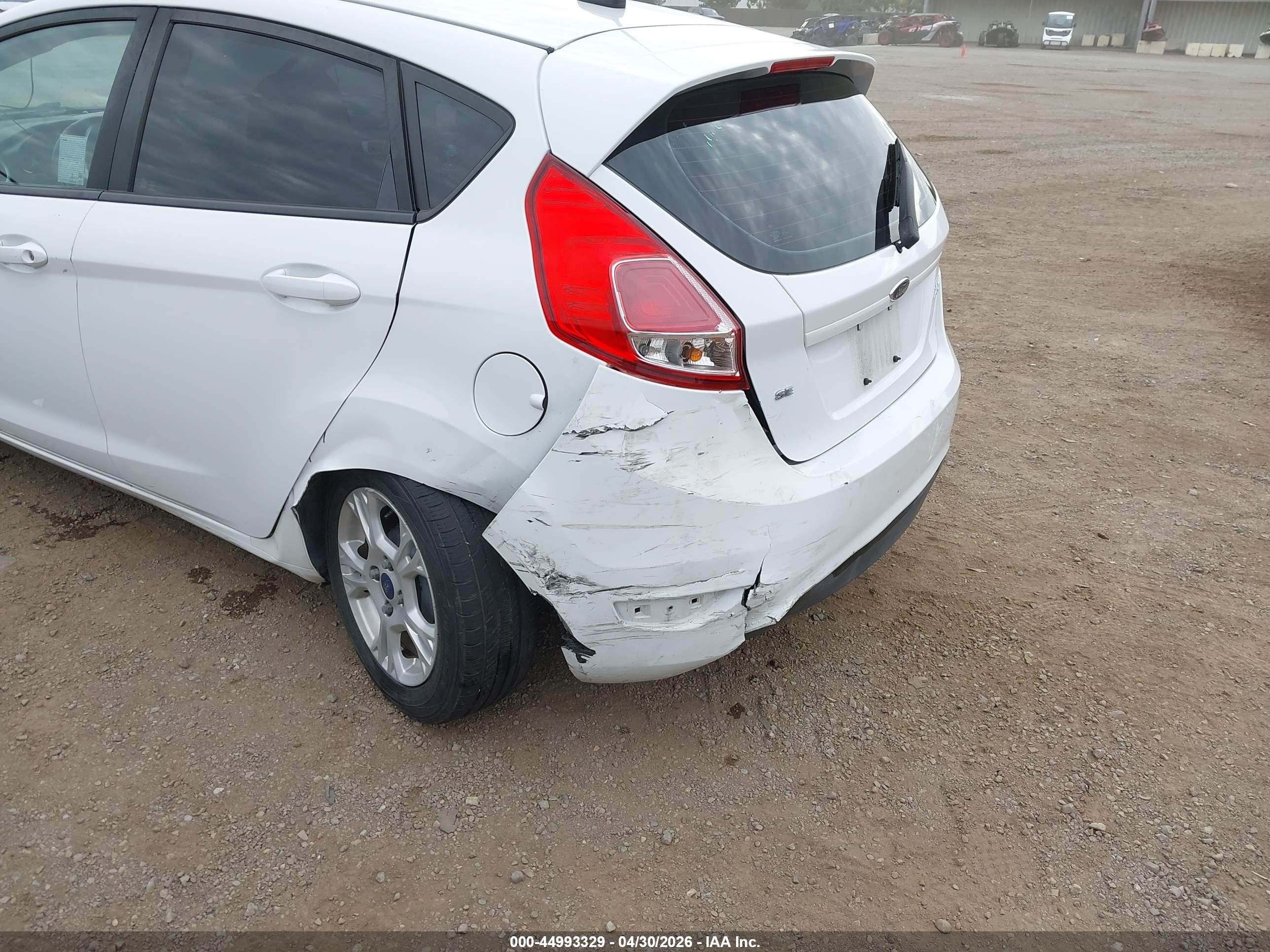 FORD FIESTA image 6