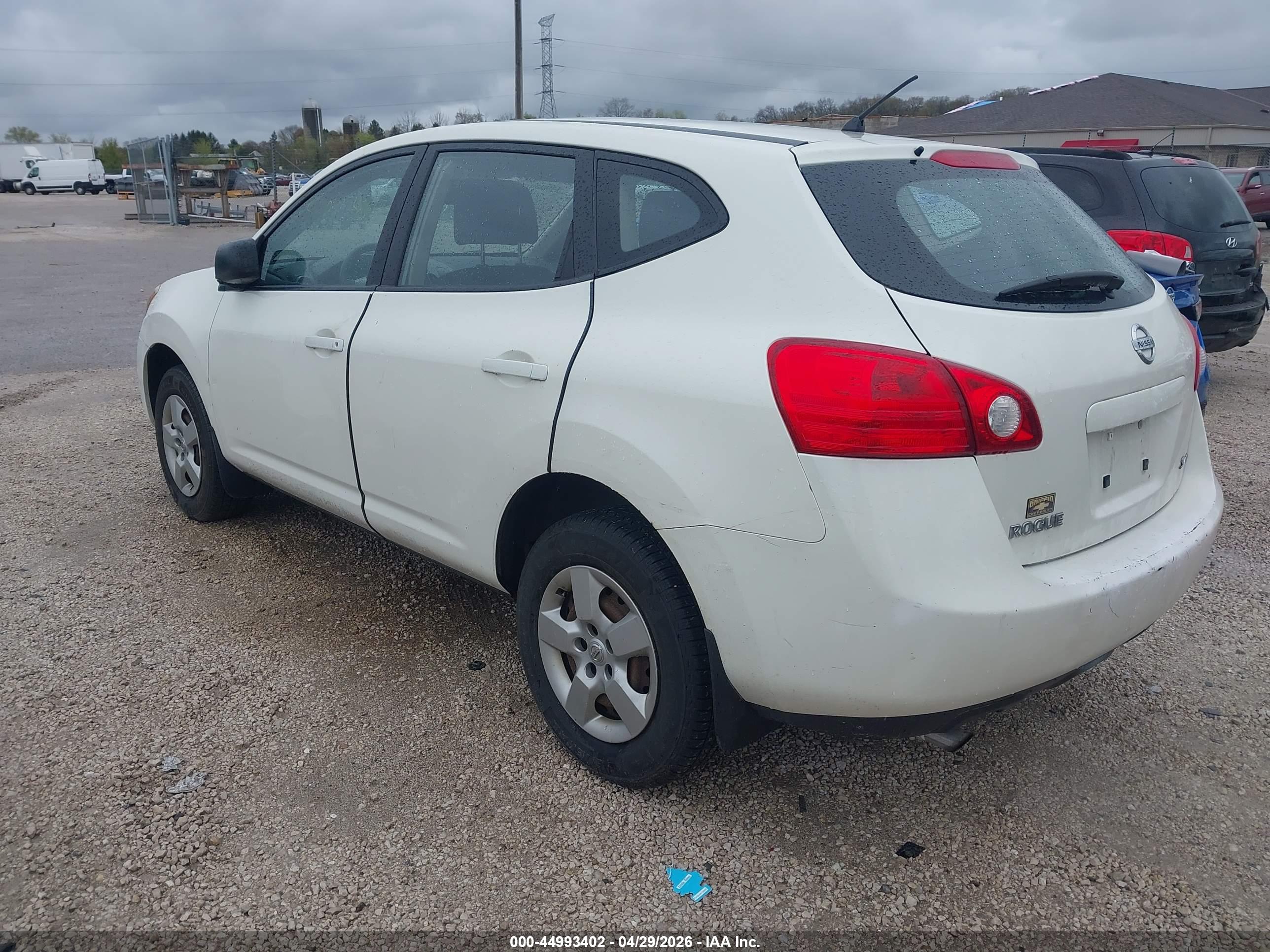NISSAN ROGUE image 3