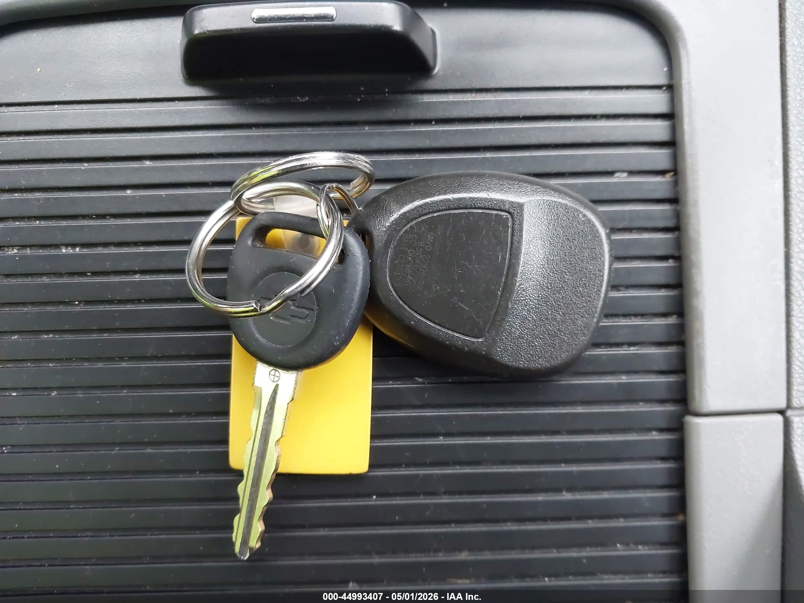 CHEVROLET TRAVERSE image 11