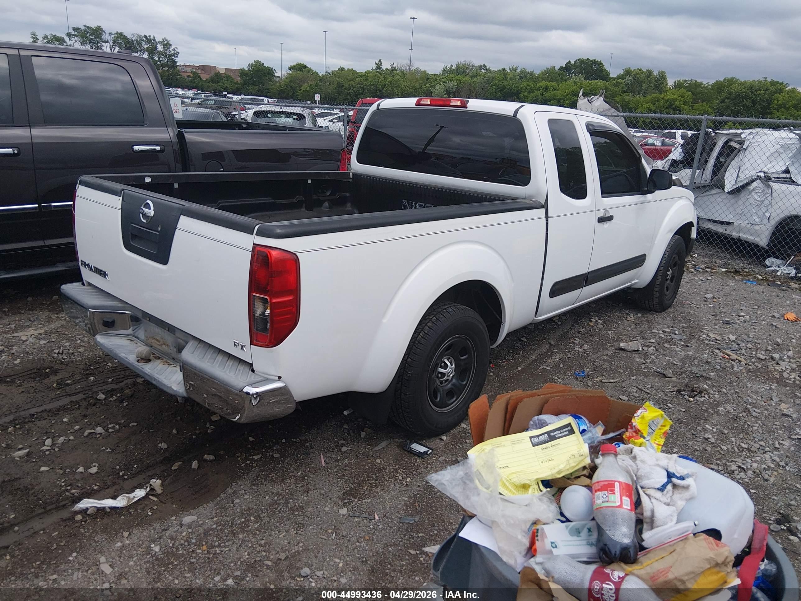 NISSAN FRONTIER image 4