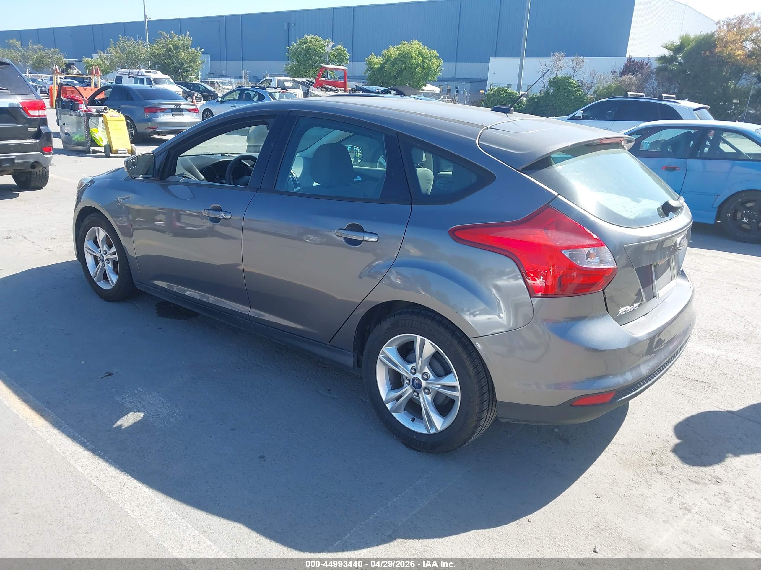 FORD FOCUS image 3